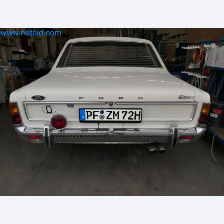 Metaalbewerkingsmachines, voertuigen en bedrijfs- en kantooruitrusting-12