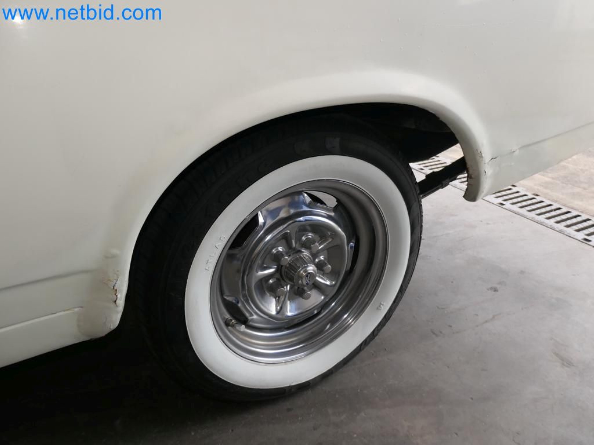 Kovozpracující stroje, vozidla a provozní a kancelářské vybavení-13