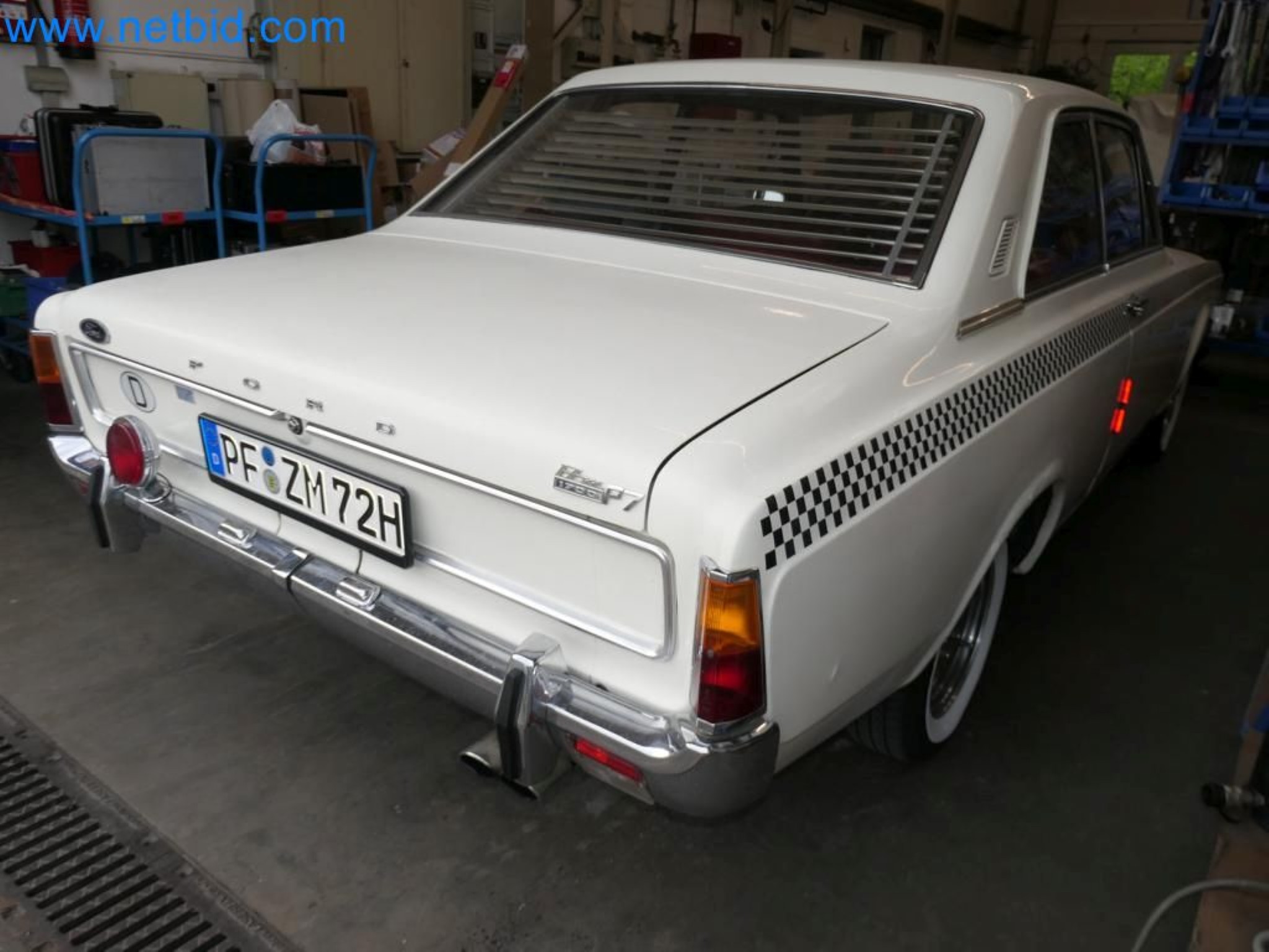 Kovozpracující stroje, vozidla a provozní a kancelářské vybavení-17