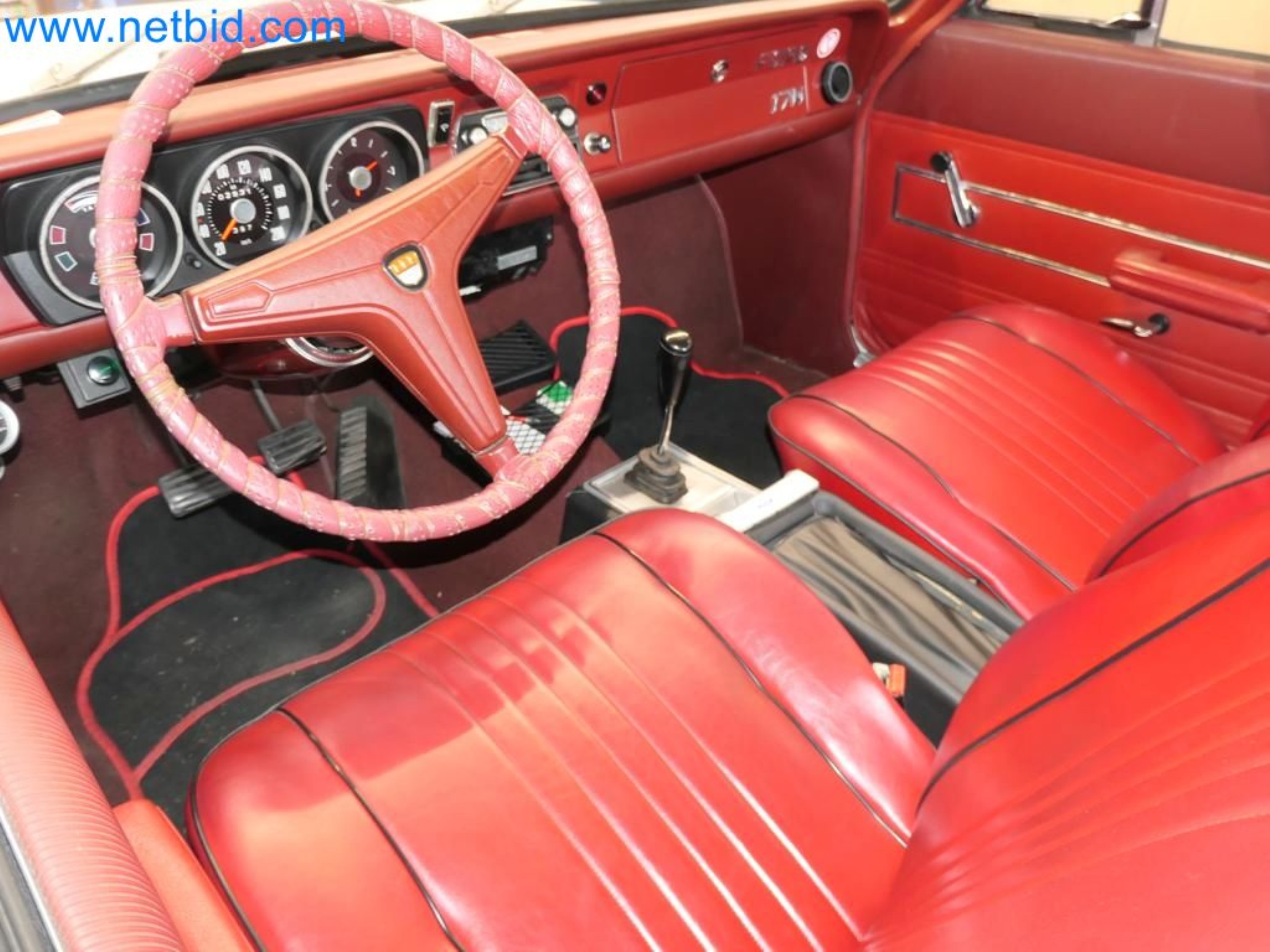 Kovozpracující stroje, vozidla a provozní a kancelářské vybavení-22