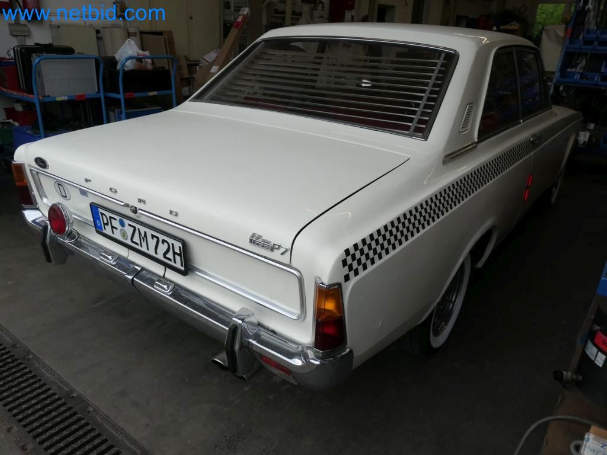 Kovozpracující stroje, vozidla a provozní a kancelářské vybavení-28