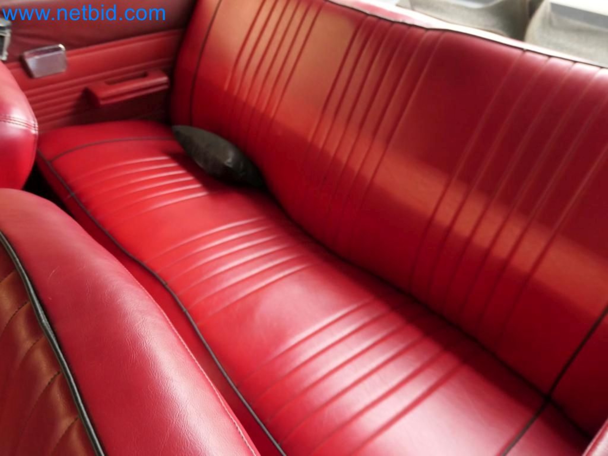 Kovozpracující stroje, vozidla a provozní a kancelářské vybavení-4