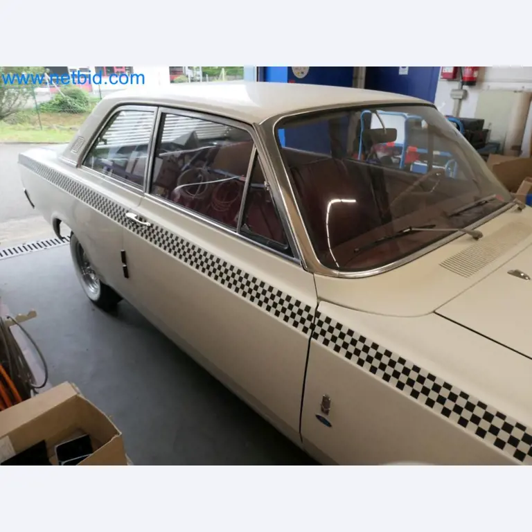 Metaalbewerkingsmachines, voertuigen en bedrijfs- en kantooruitrusting-8