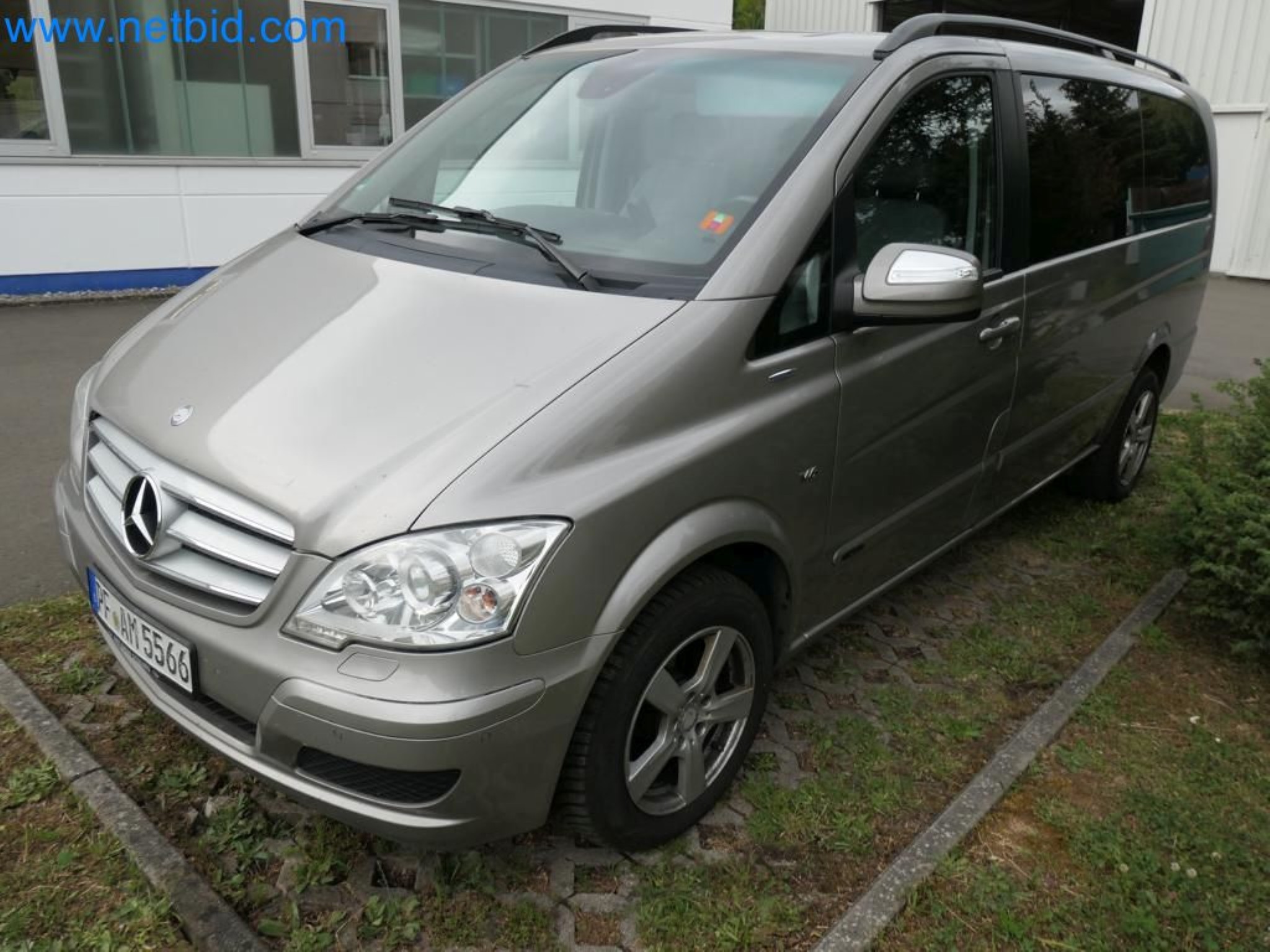 Kovozpracující stroje, vozidla a provozní a kancelářské vybavení-10