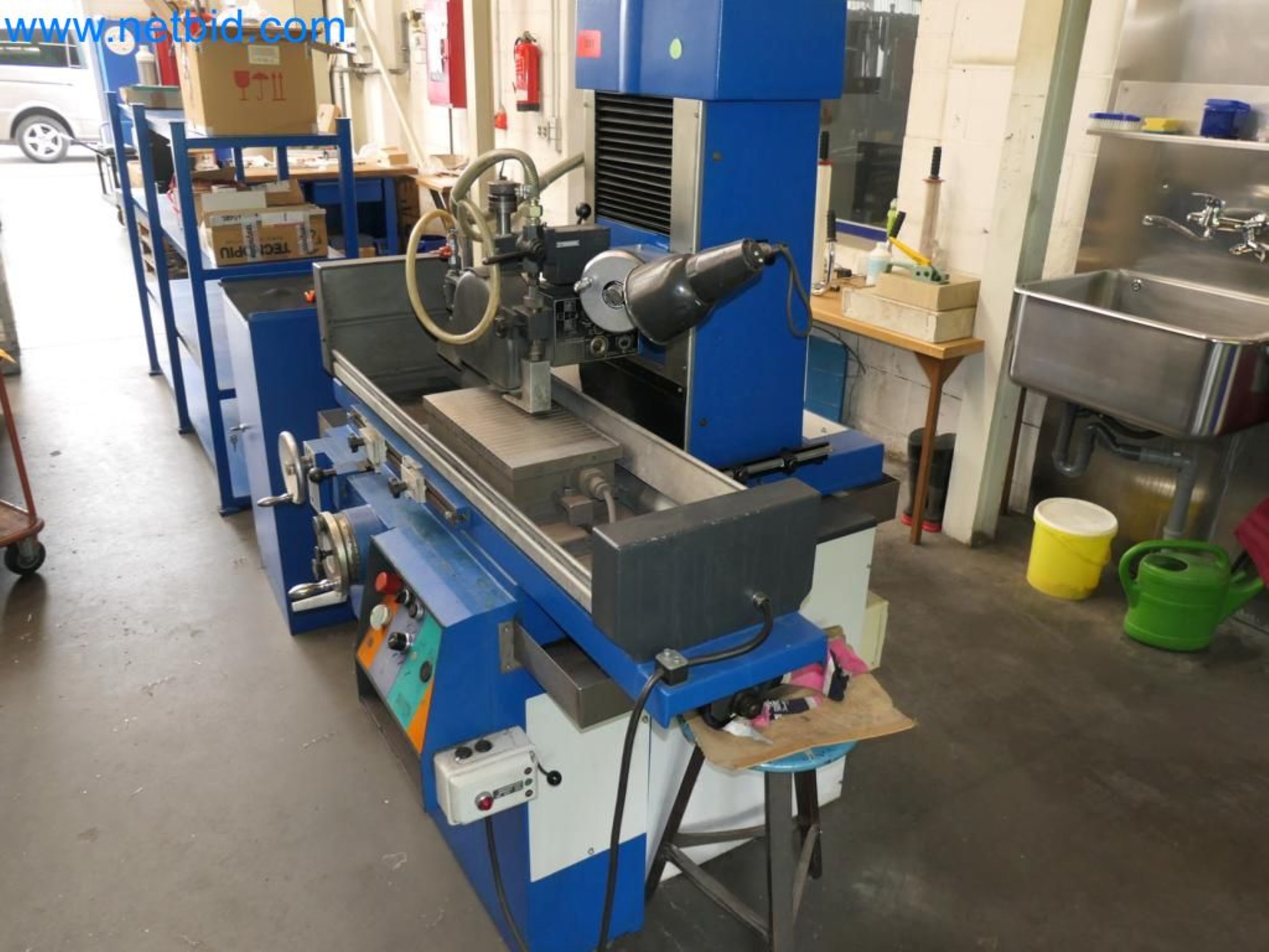 Kovozpracující stroje, vozidla a provozní a kancelářské vybavení-3