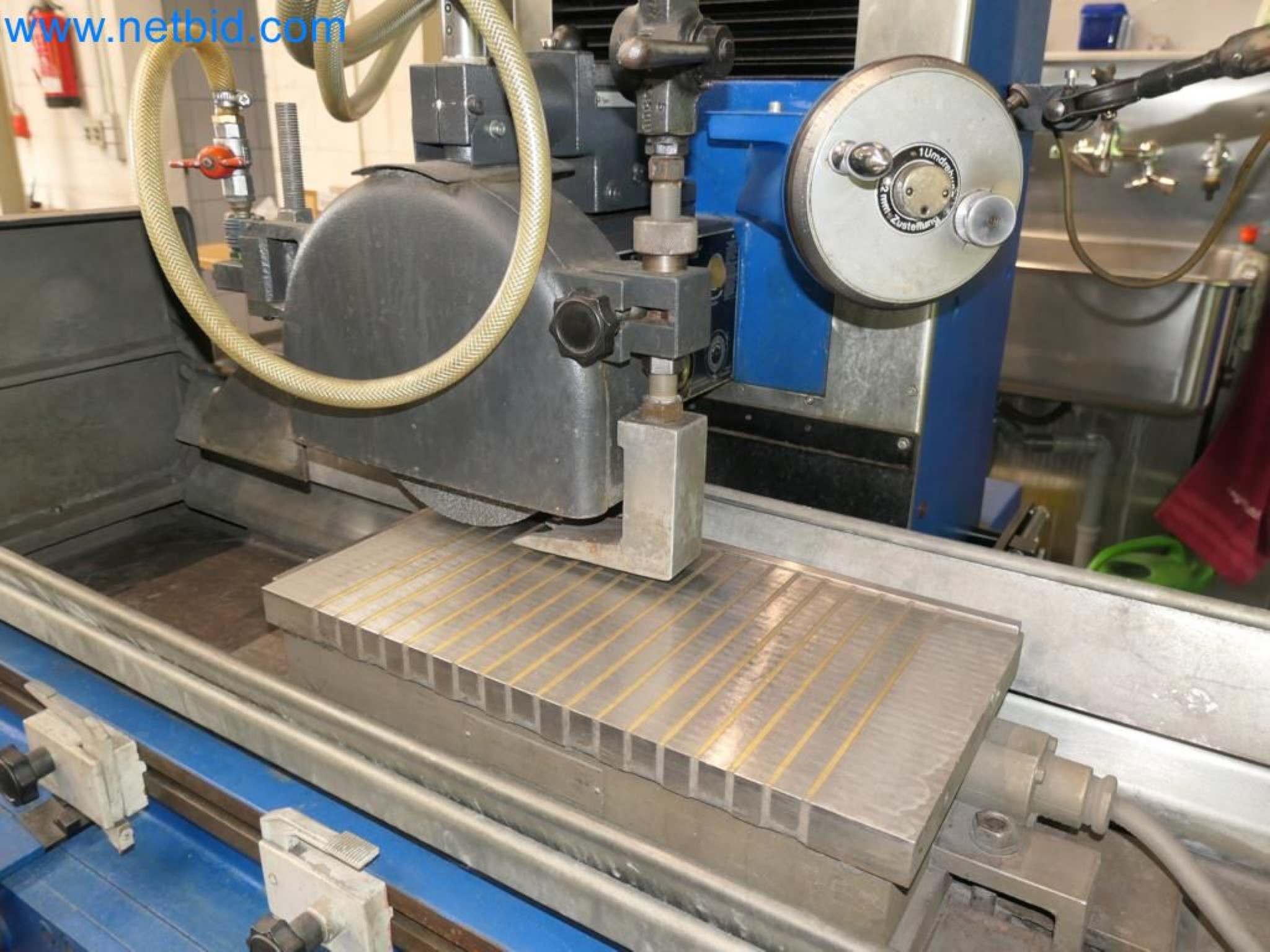 Kovozpracující stroje, vozidla a provozní a kancelářské vybavení-4