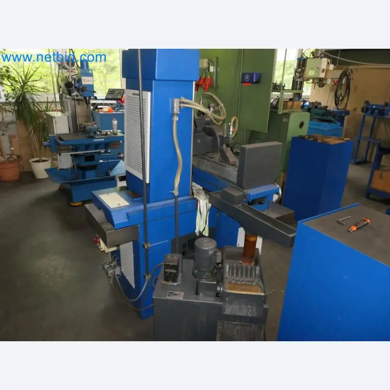 Metallverarbeitungsmaschinen, Fahrzeuge und Betriebs- und Geschäftsausstattung-6