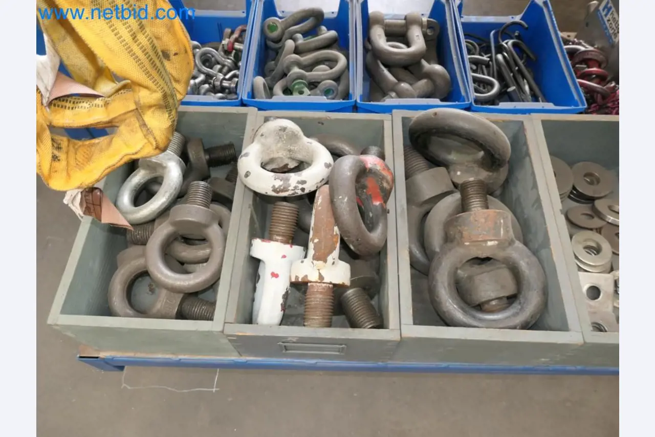 Metaalbewerkingsmachines, voertuigen en bedrijfs- en kantooruitrusting-10