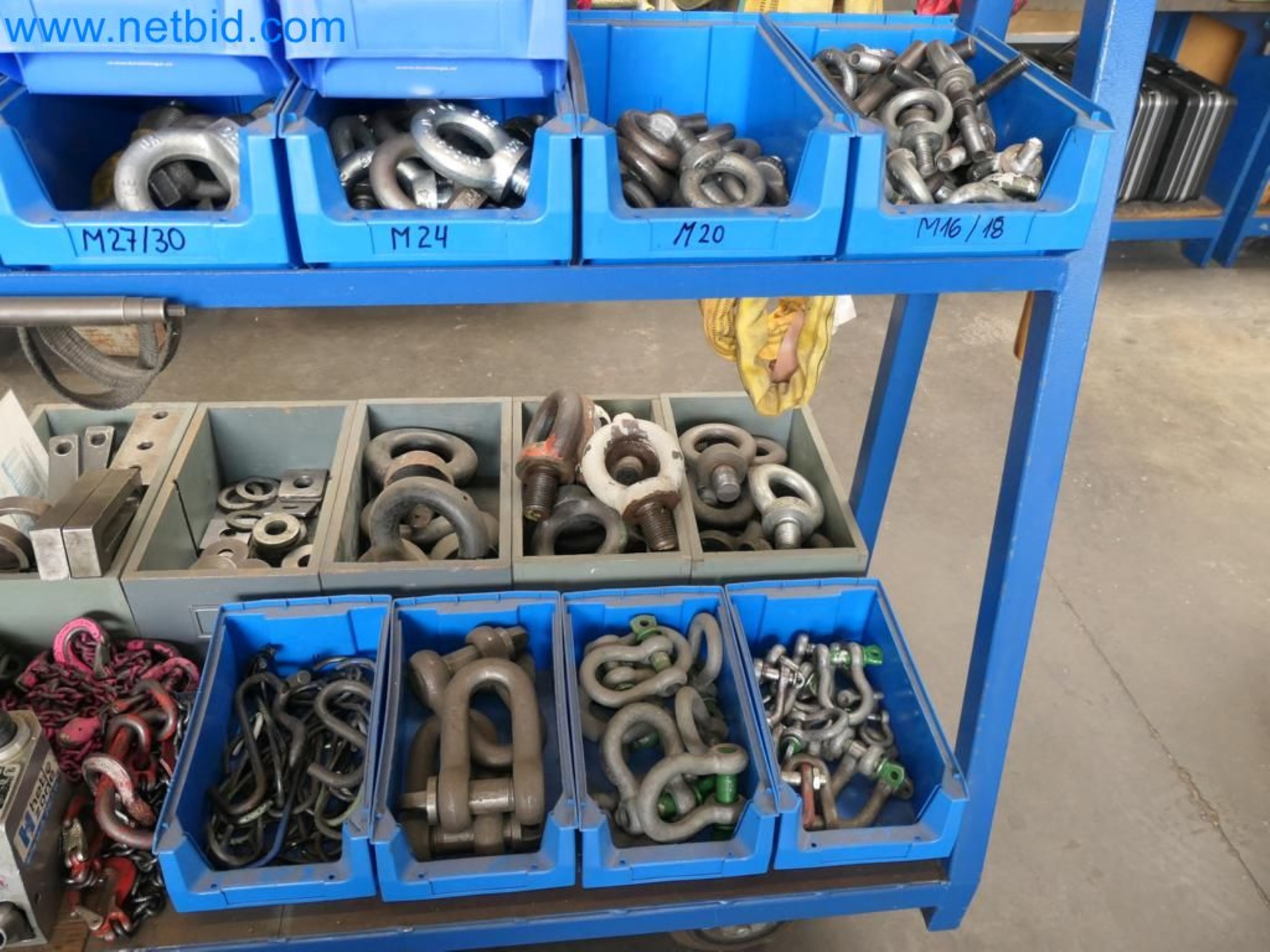 Kovozpracující stroje, vozidla a provozní a kancelářské vybavení-3