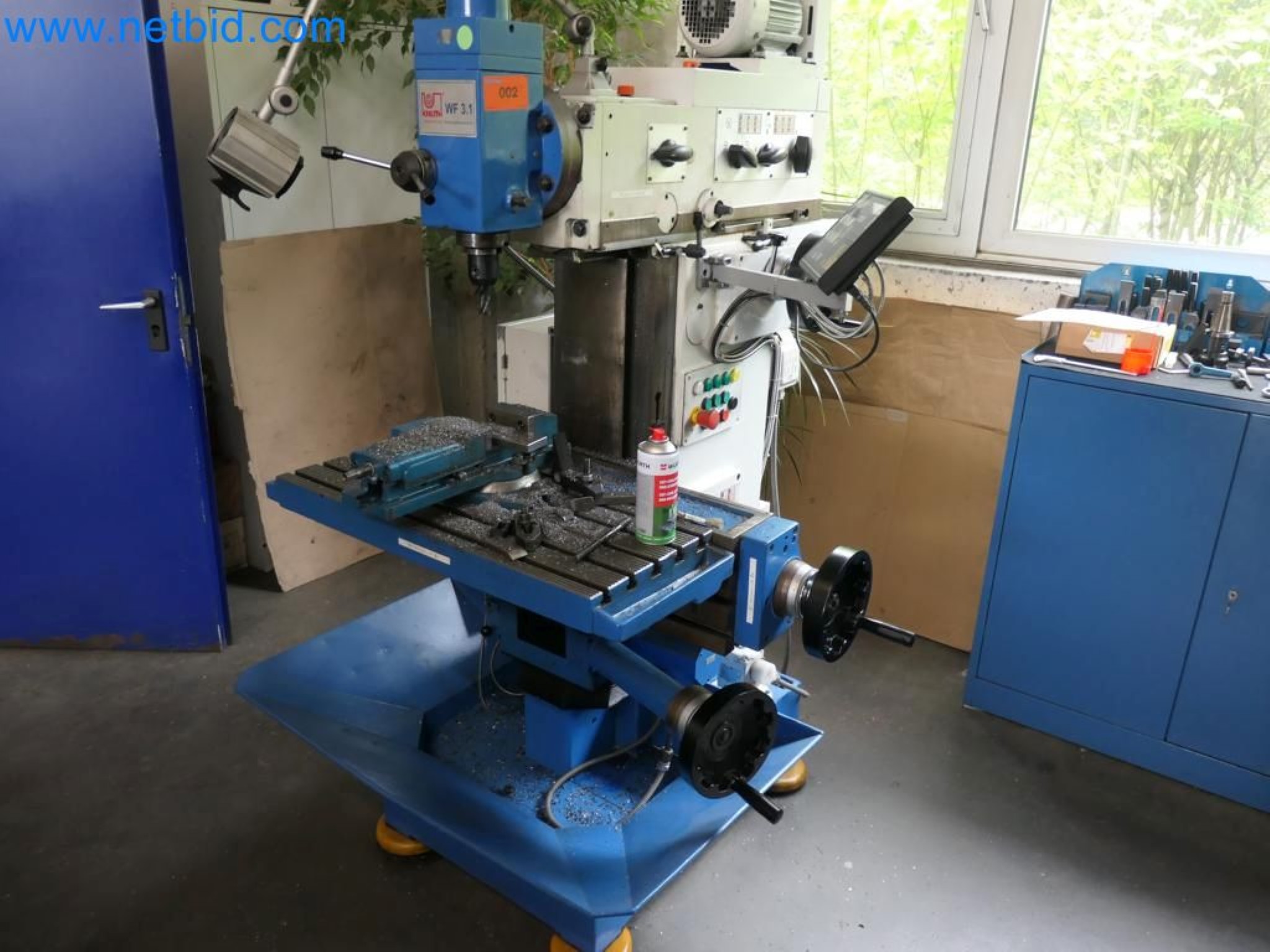 Kovozpracující stroje, vozidla a provozní a kancelářské vybavení-6