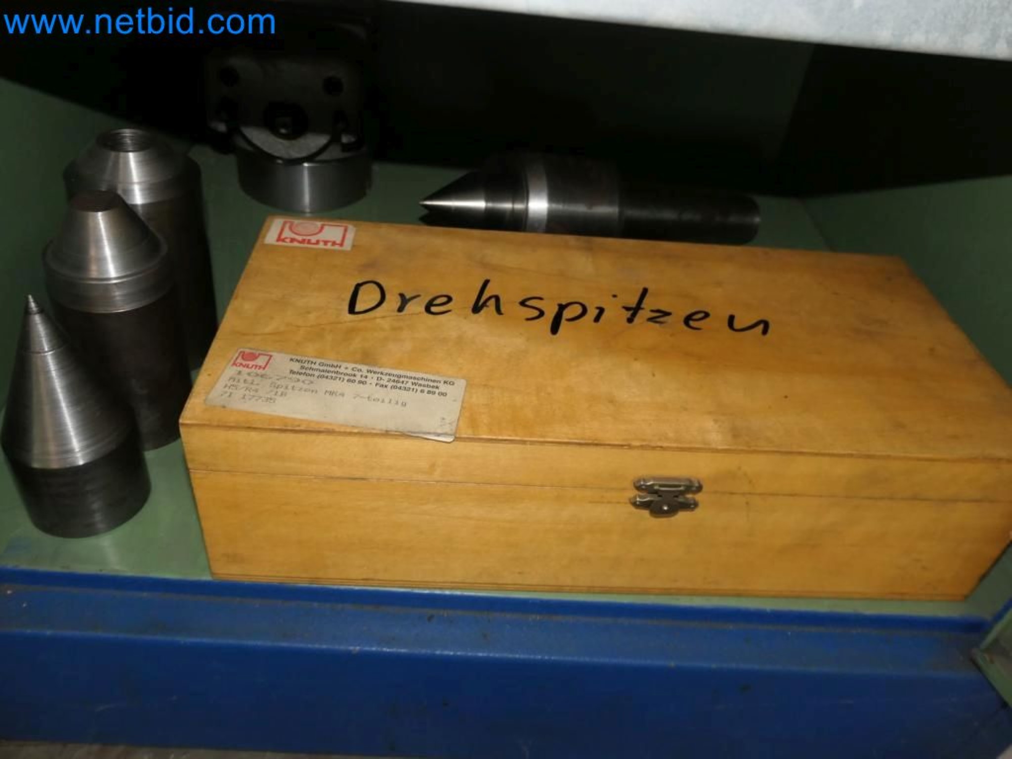 Kovozpracující stroje, vozidla a provozní a kancelářské vybavení-9