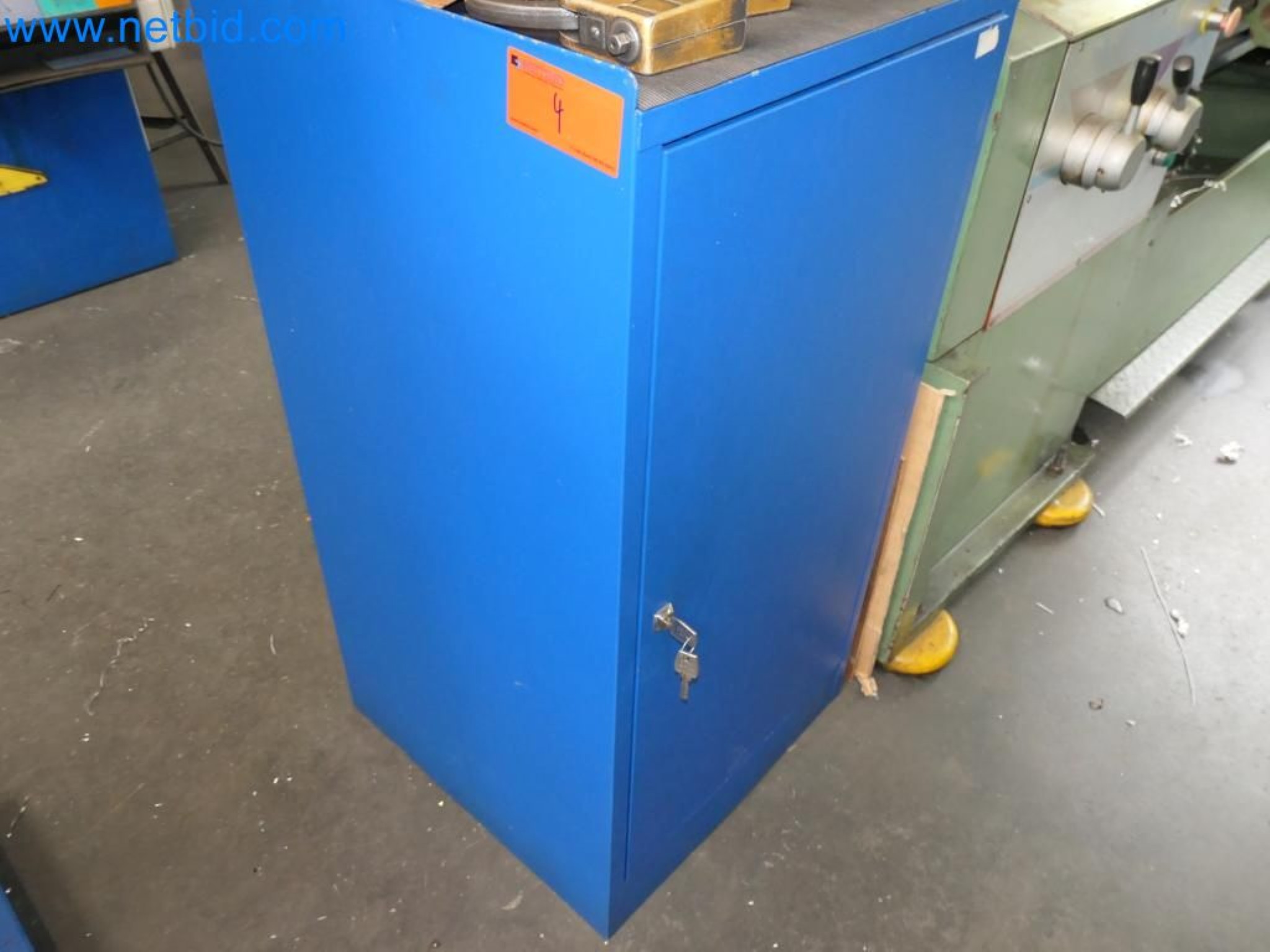 Kovozpracující stroje, vozidla a provozní a kancelářské vybavení-2