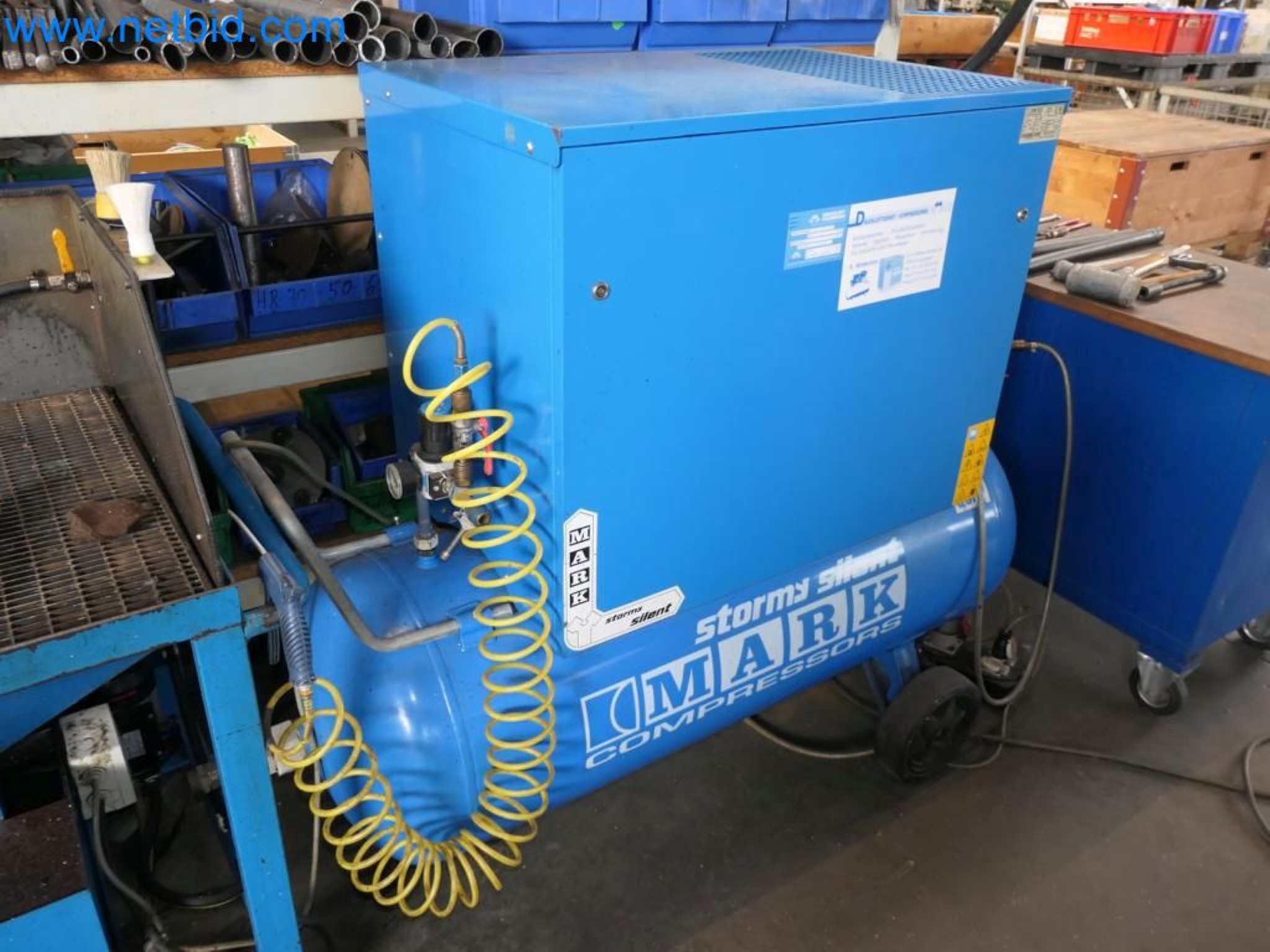 Kovozpracující stroje, vozidla a provozní a kancelářské vybavení-3