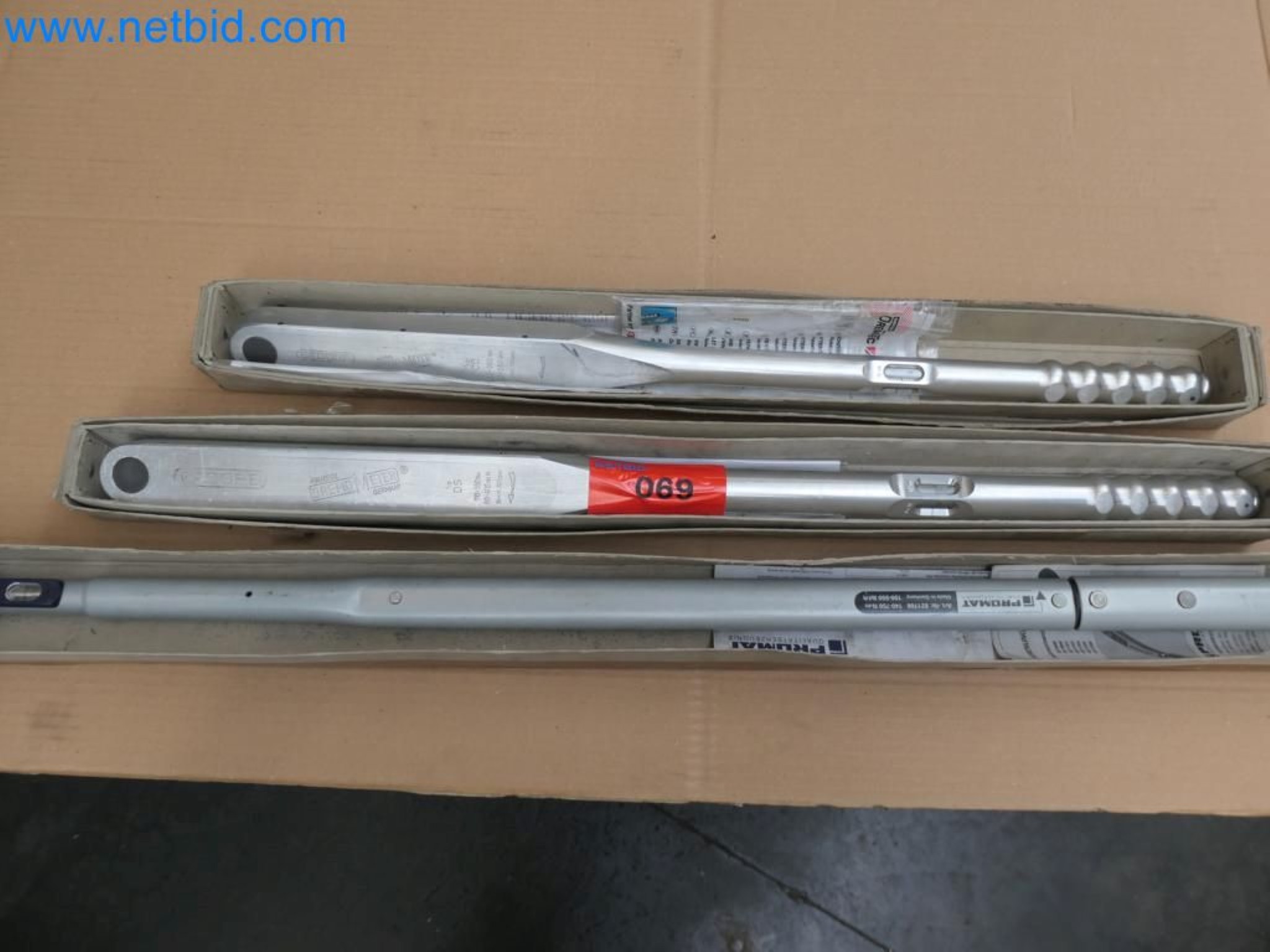 Kovozpracující stroje, vozidla a provozní a kancelářské vybavení-1