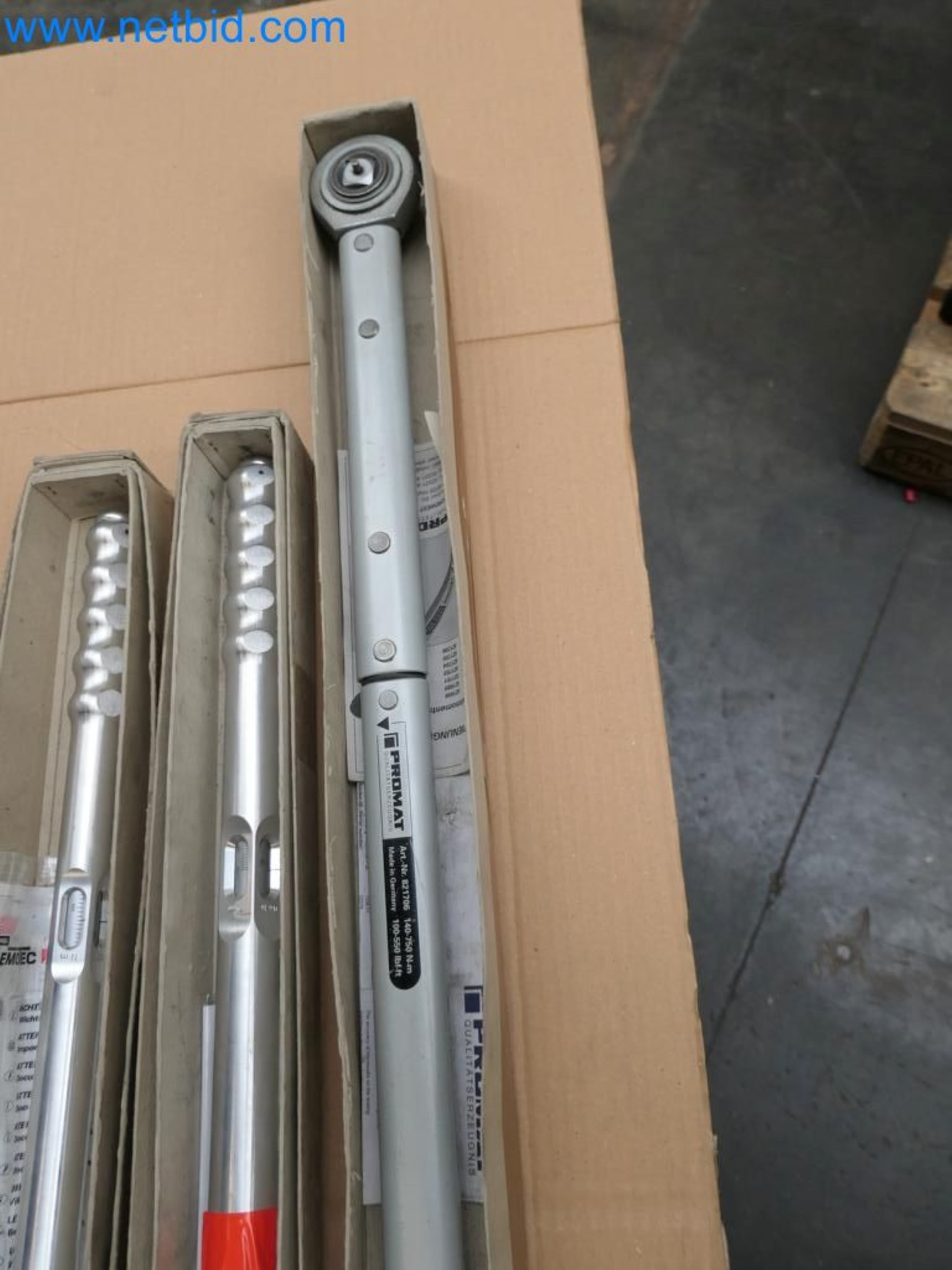 Kovozpracující stroje, vozidla a provozní a kancelářské vybavení-6