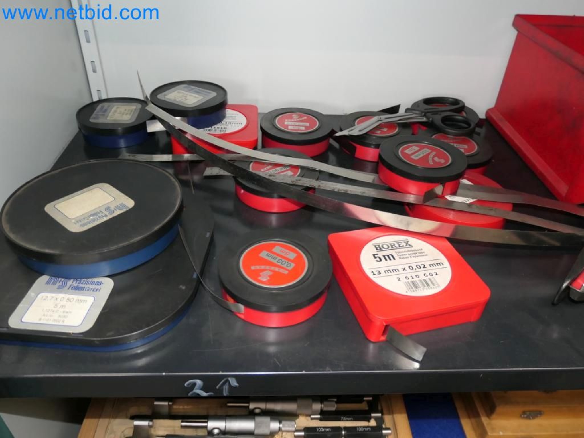 Kovozpracující stroje, vozidla a provozní a kancelářské vybavení-13