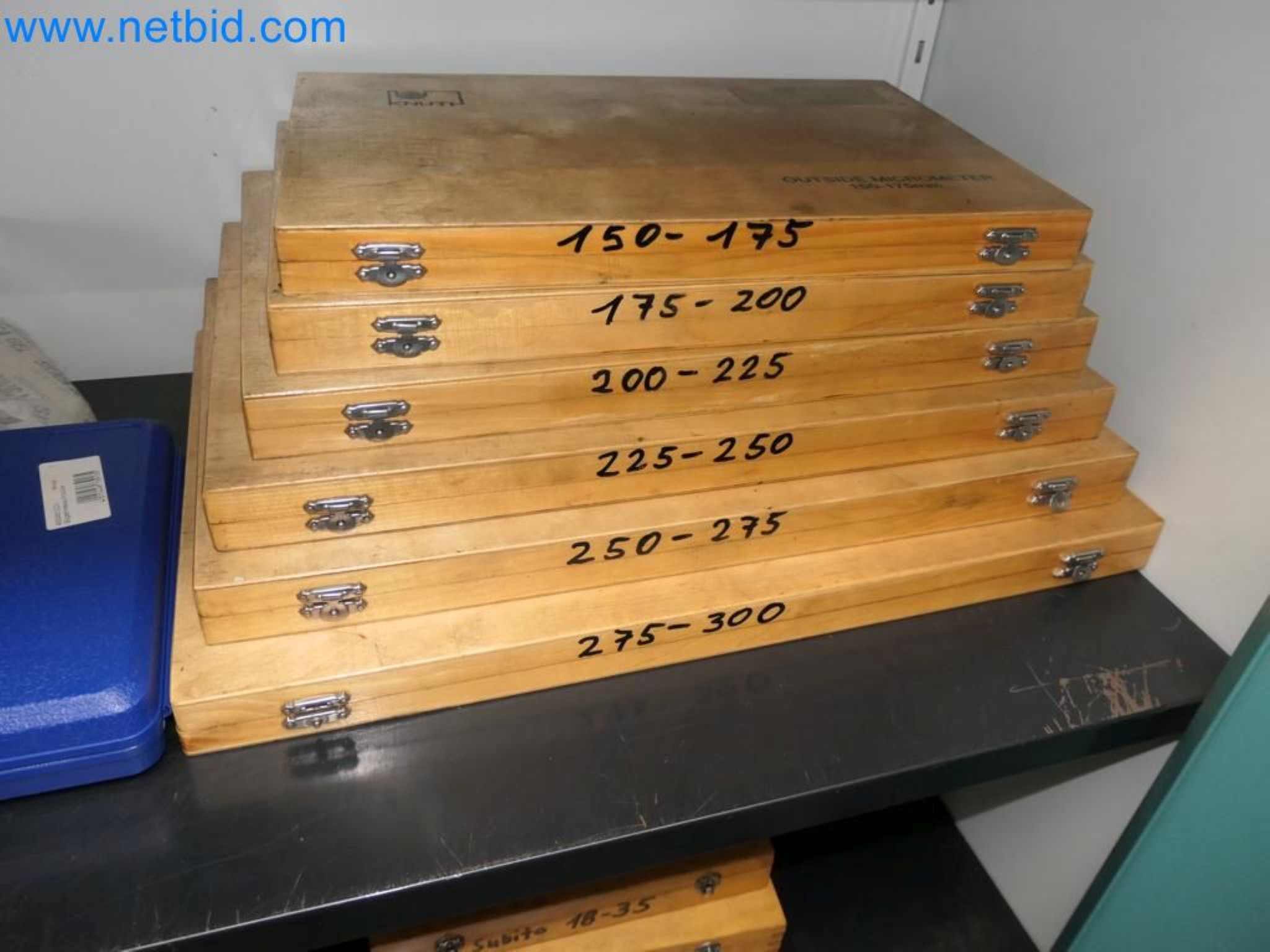 Kovozpracující stroje, vozidla a provozní a kancelářské vybavení-14