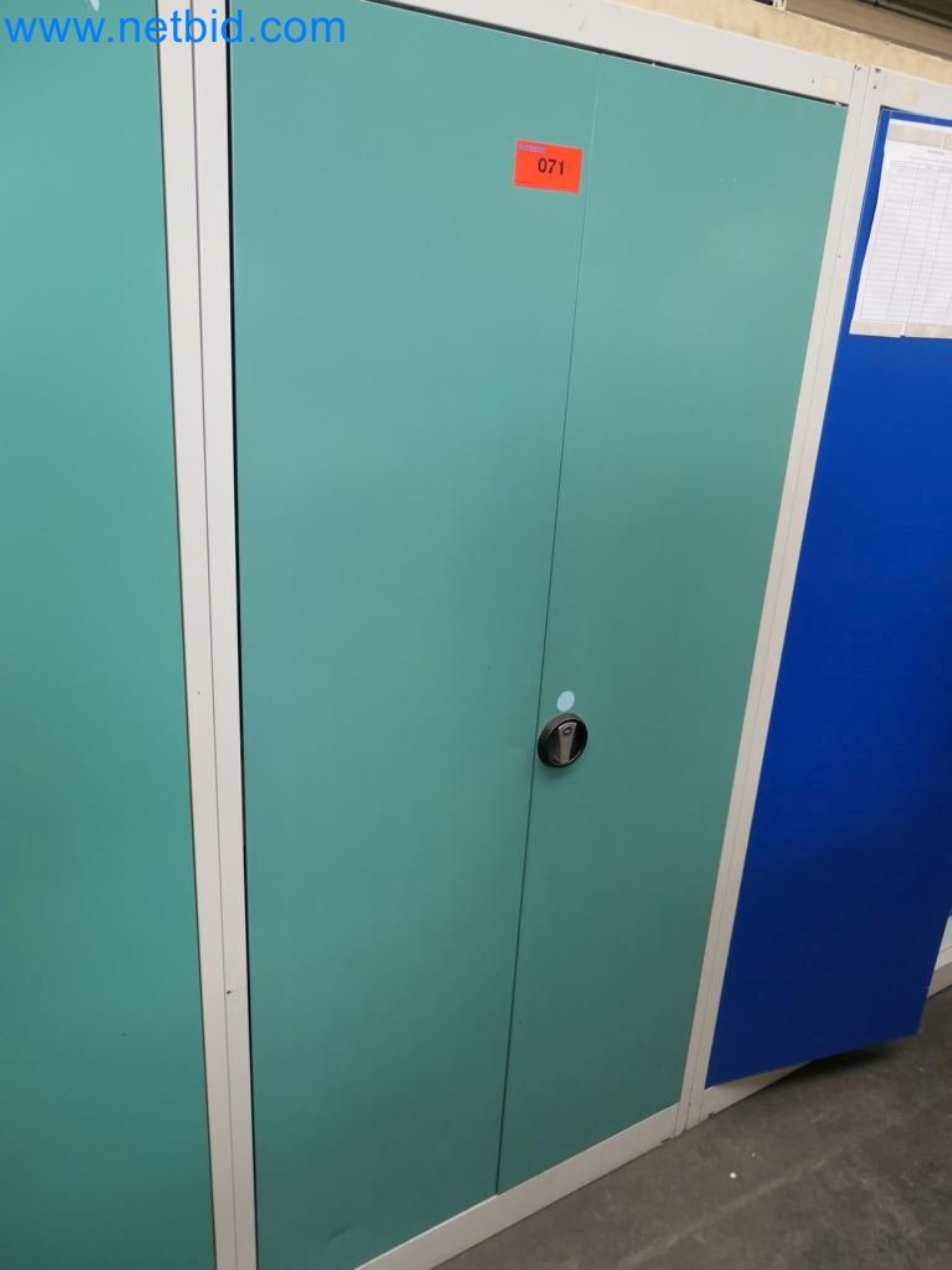 Kovozpracující stroje, vozidla a provozní a kancelářské vybavení-3