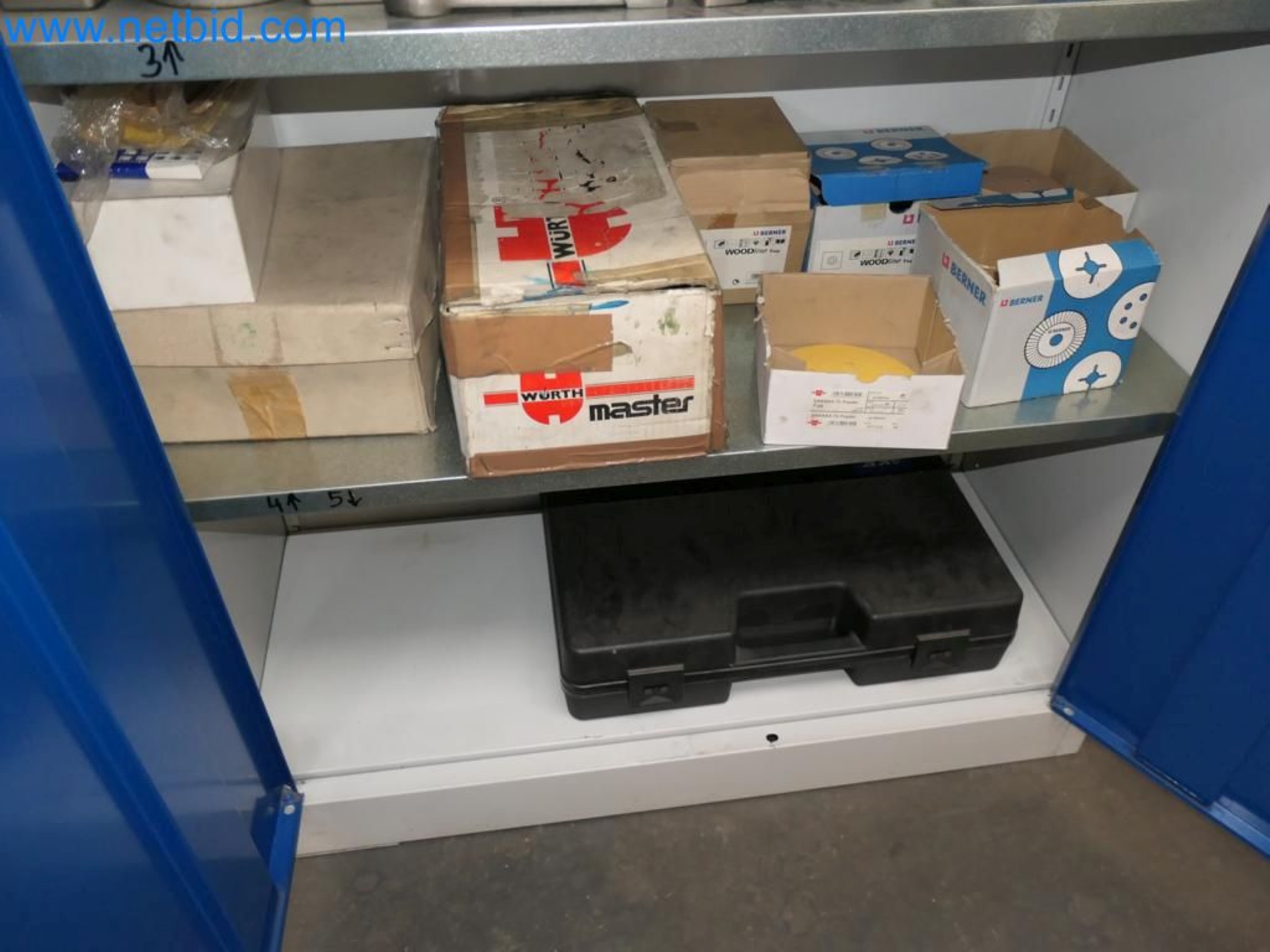 Kovozpracující stroje, vozidla a provozní a kancelářské vybavení-11