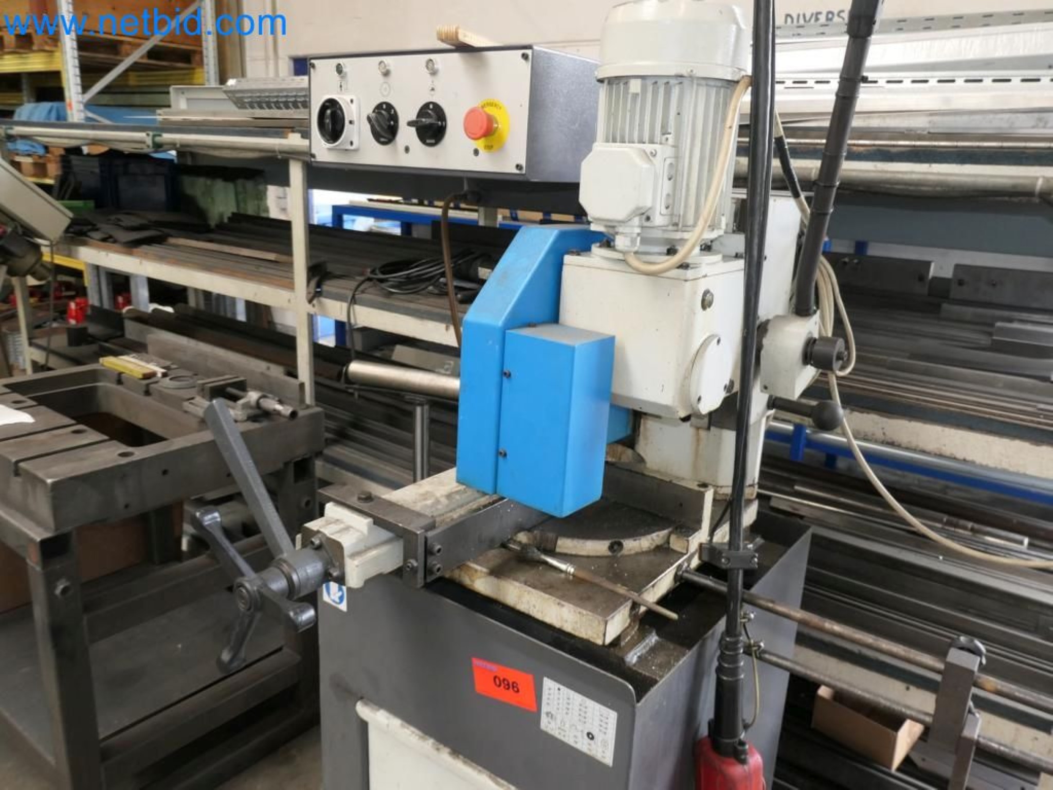 Kovozpracující stroje, vozidla a provozní a kancelářské vybavení-2