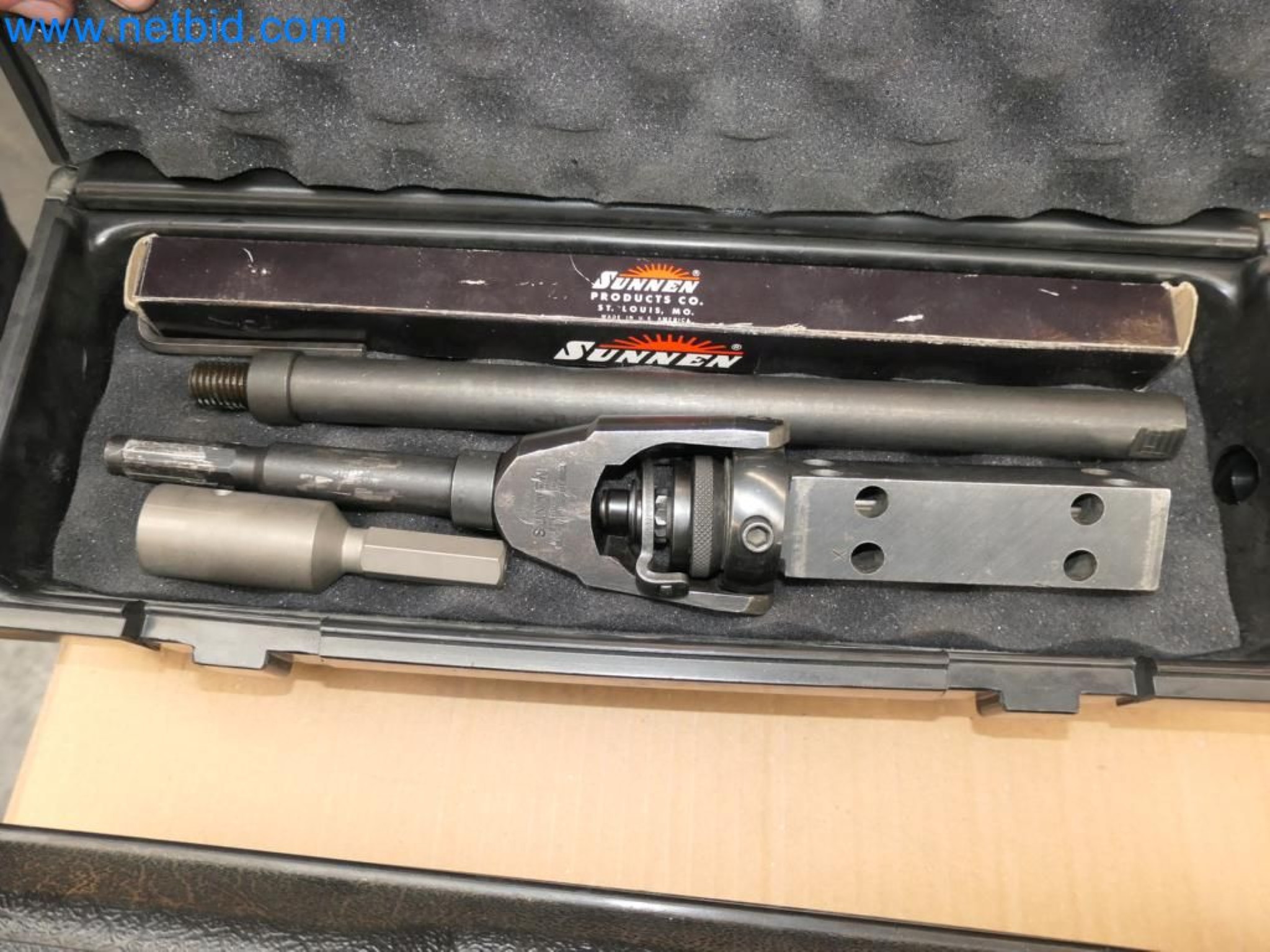 Kovozpracující stroje, vozidla a provozní a kancelářské vybavení-3