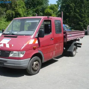 Tovornjak s samooskrbo Daimler Chrysler 412D (904)