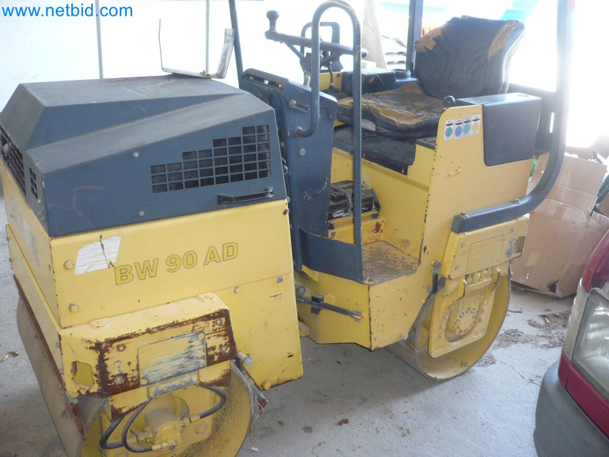 Motorové lanové navijáky, stavební stroje, stavební zařízení, bariérový materiál a vozidla-2