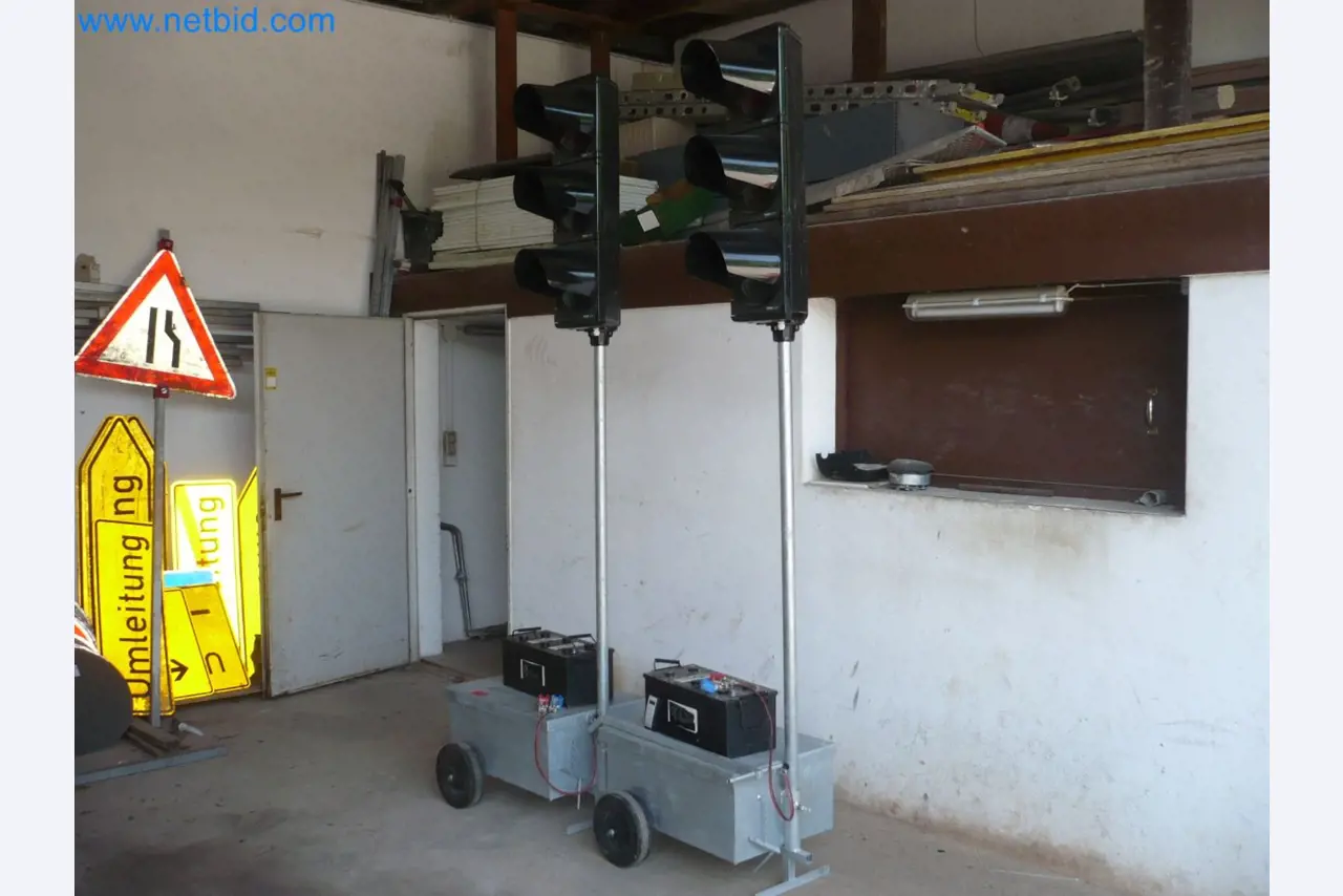Tornos de cable motorizados, maquinaria de construcción, equipos de construcción, material de barrera y vehículos-1