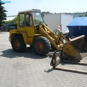 Kolesni nakladalnik s pogonom na vsa kolesa Cramer 312SE