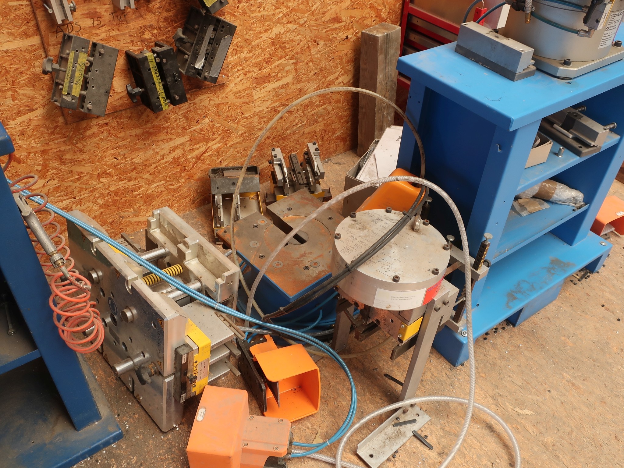 Wyposażenie i akcesoria warsztatowe-5