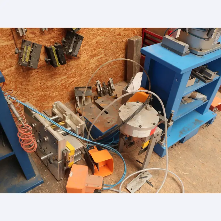 Equipamiento y accesorios para talleres-5
