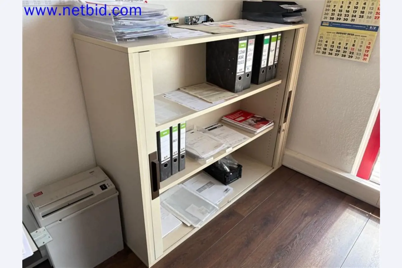 Ciężarówki, przyczepy tandemowe, samochody i sprzęt biurowy-6