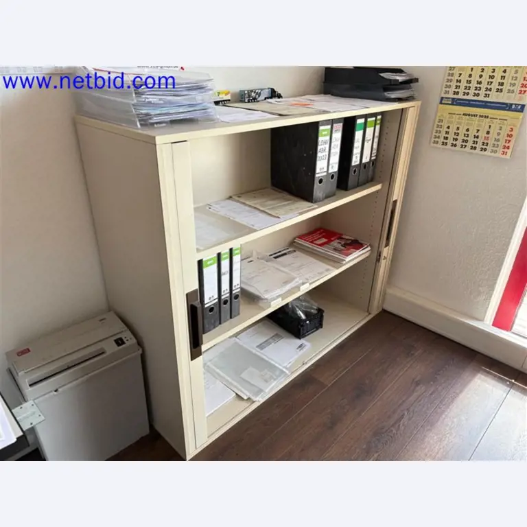 Ciężarówki, przyczepy tandemowe, samochody i sprzęt biurowy-6