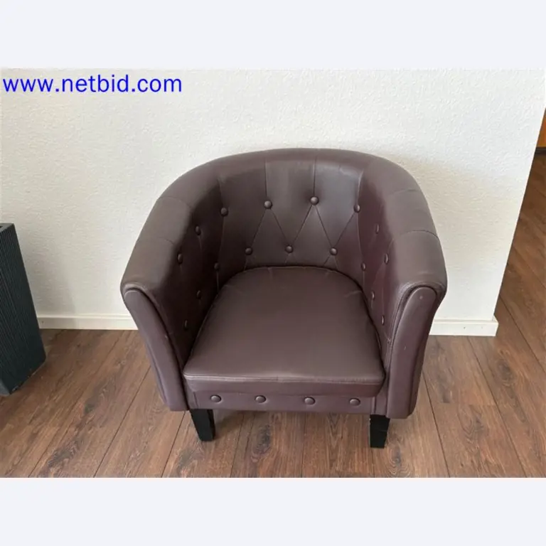 Ciężarówki, przyczepy tandemowe, samochody i sprzęt biurowy-3