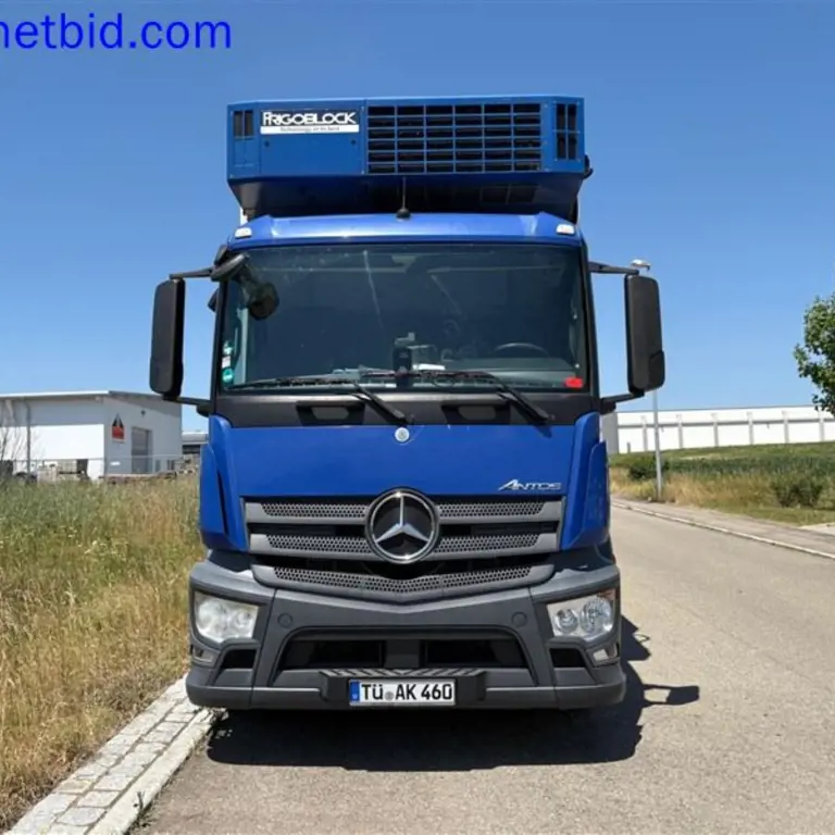 Tovornjak Daimler Antos 2540