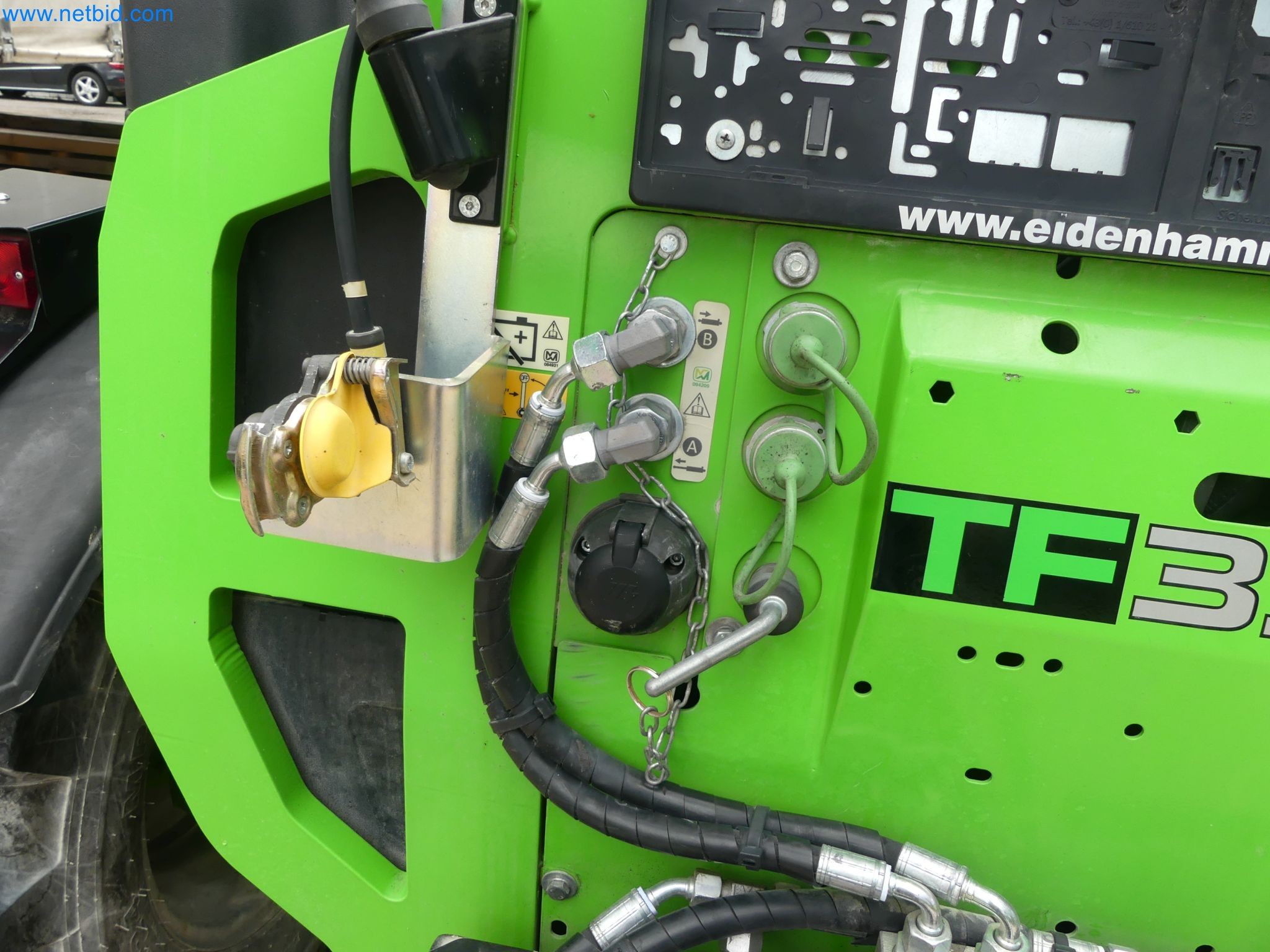 Wszechstronny rolnik Merlo turbo-32