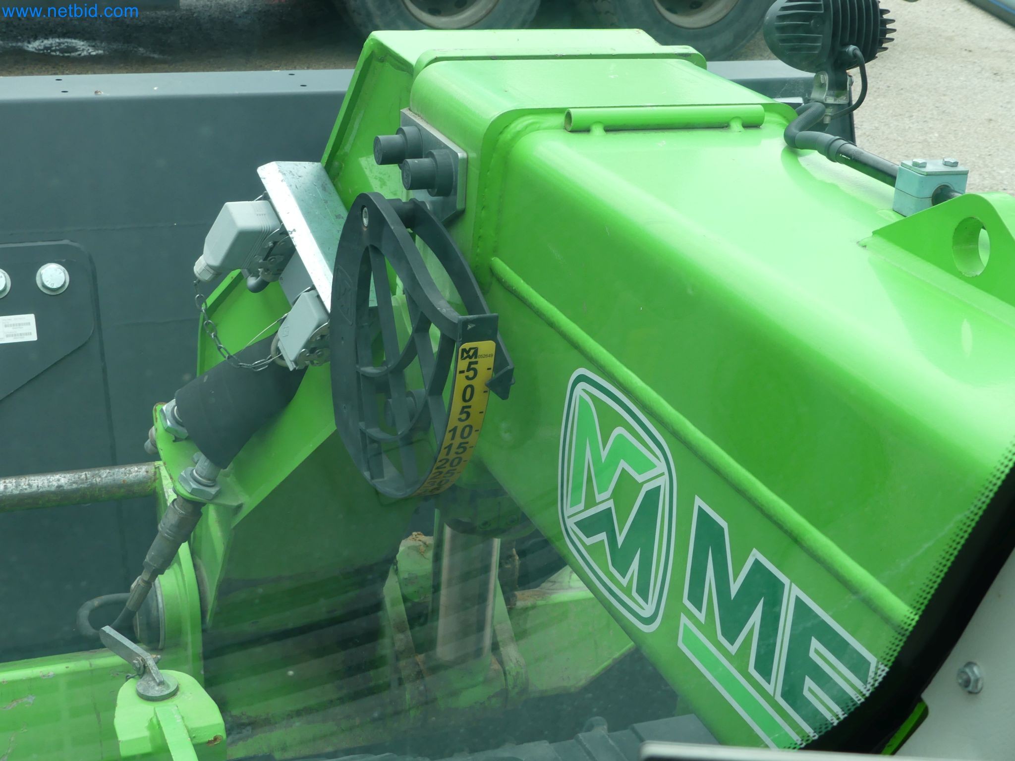 Wszechstronny rolnik Merlo turbo-48