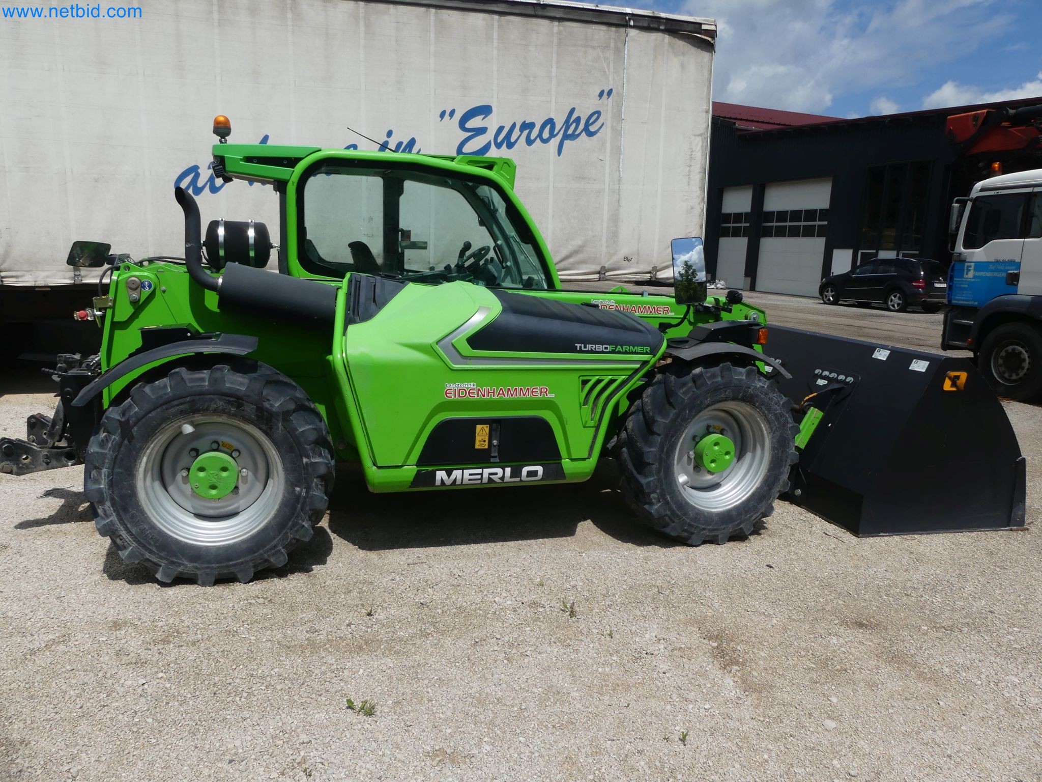 Wszechstronny rolnik Merlo turbo-53