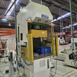 Hydraulický lis s rámem C a tlumením SAHINLER HKP-Z150