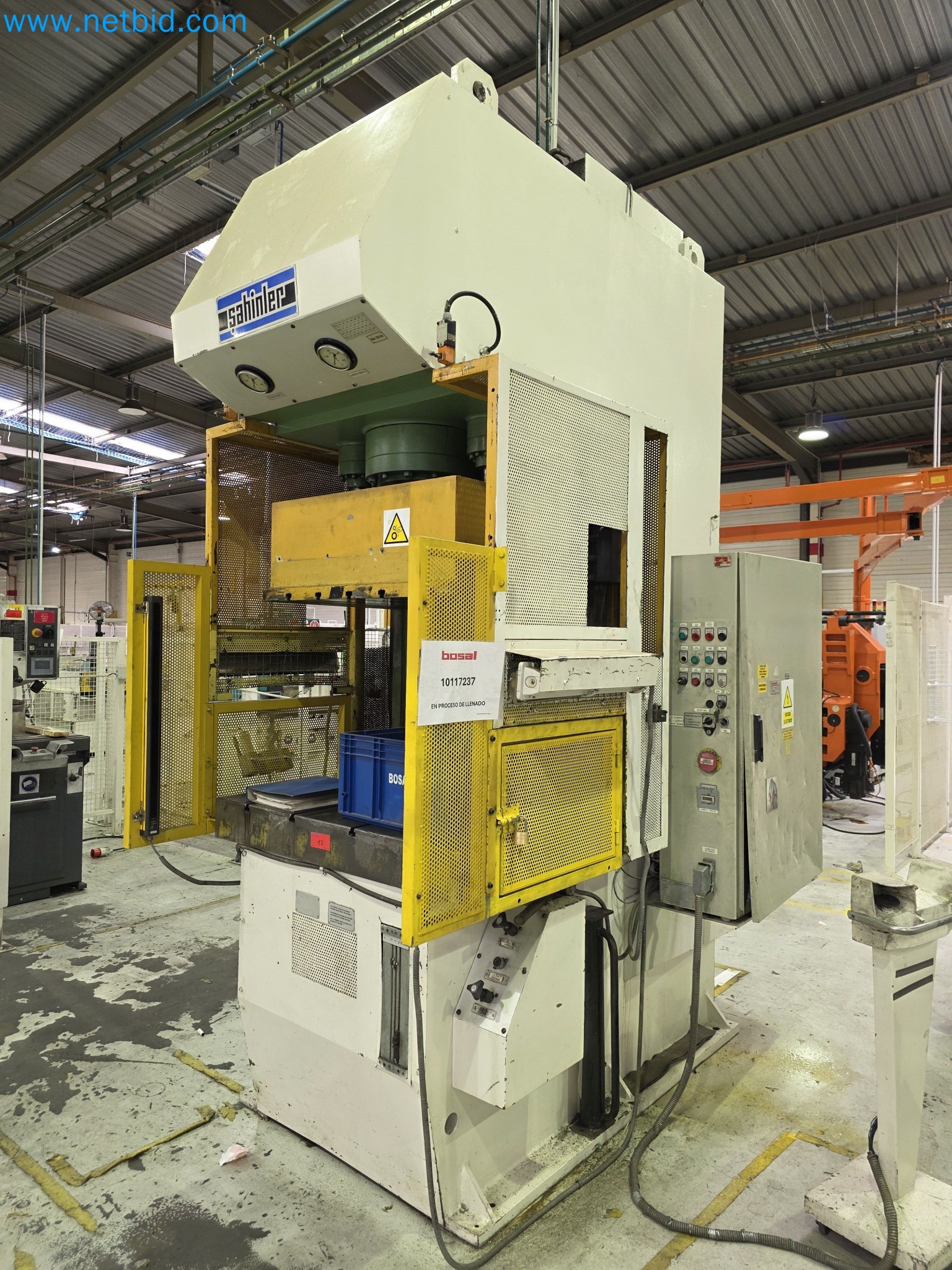 ¡Oportunidad Única!: Subasta de equipos y activos de la planta de producción de tubos de escape de Bosal Industrial Zaragoza SAU -3