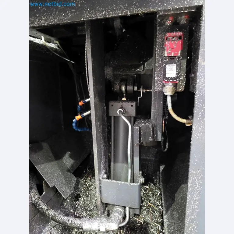 ¡Oportunidad Única!: Subasta de equipos y activos de la planta de producción de tubos de escape de Bosal Industrial Zaragoza SAU -14