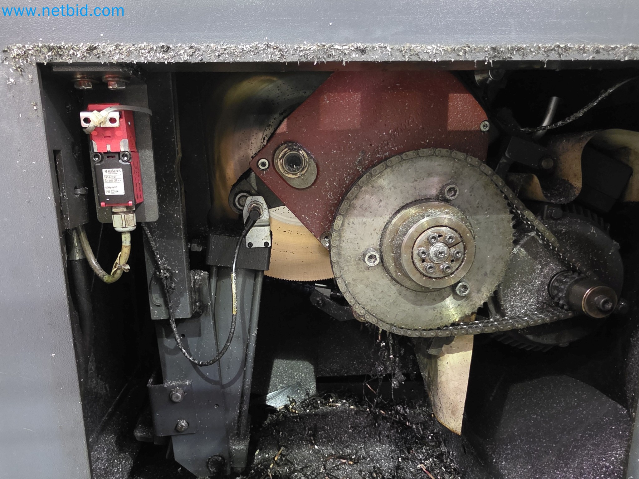 ¡Oportunidad Única!: Subasta de equipos y activos de la planta de producción de tubos de escape de Bosal Industrial Zaragoza SAU -18