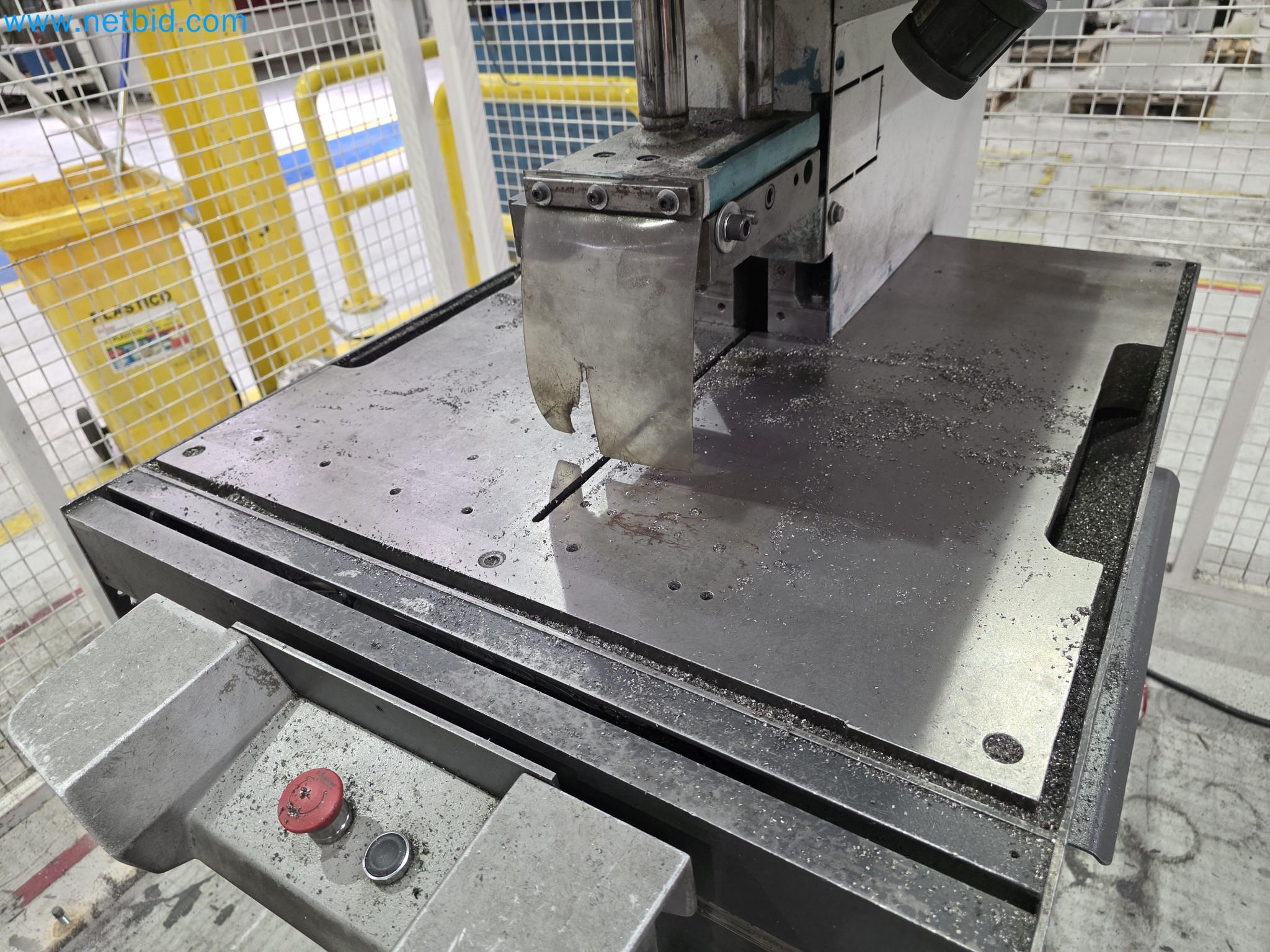 ¡Oportunidad Única!: Subasta de equipos y activos de la planta de producción de tubos de escape de Bosal Industrial Zaragoza SAU -8