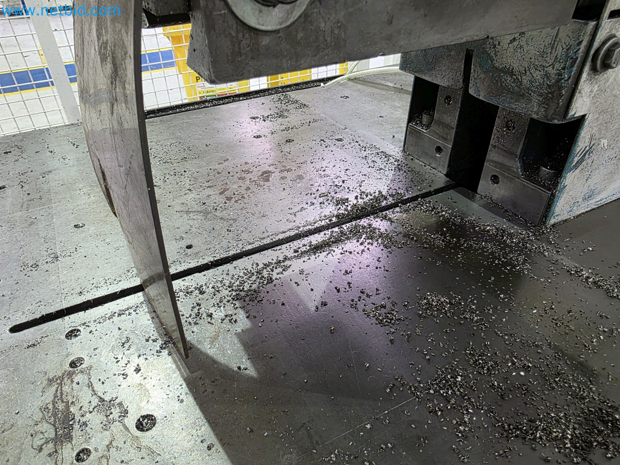 ¡Oportunidad Única!: Subasta de equipos y activos de la planta de producción de tubos de escape de Bosal Industrial Zaragoza SAU -9