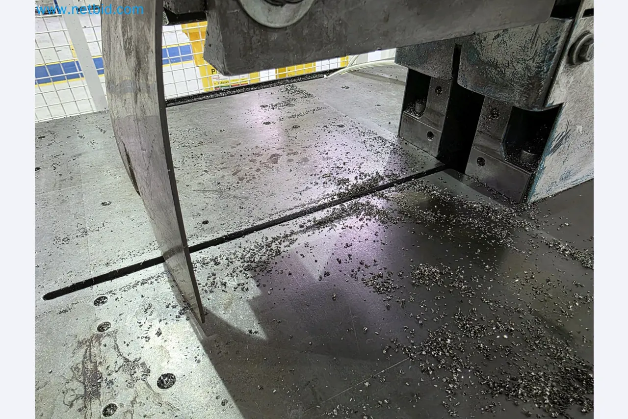 ¡Oportunidad Única!: Subasta de equipos y activos de la planta de producción de tubos de escape de Bosal Industrial Zaragoza SAU -9