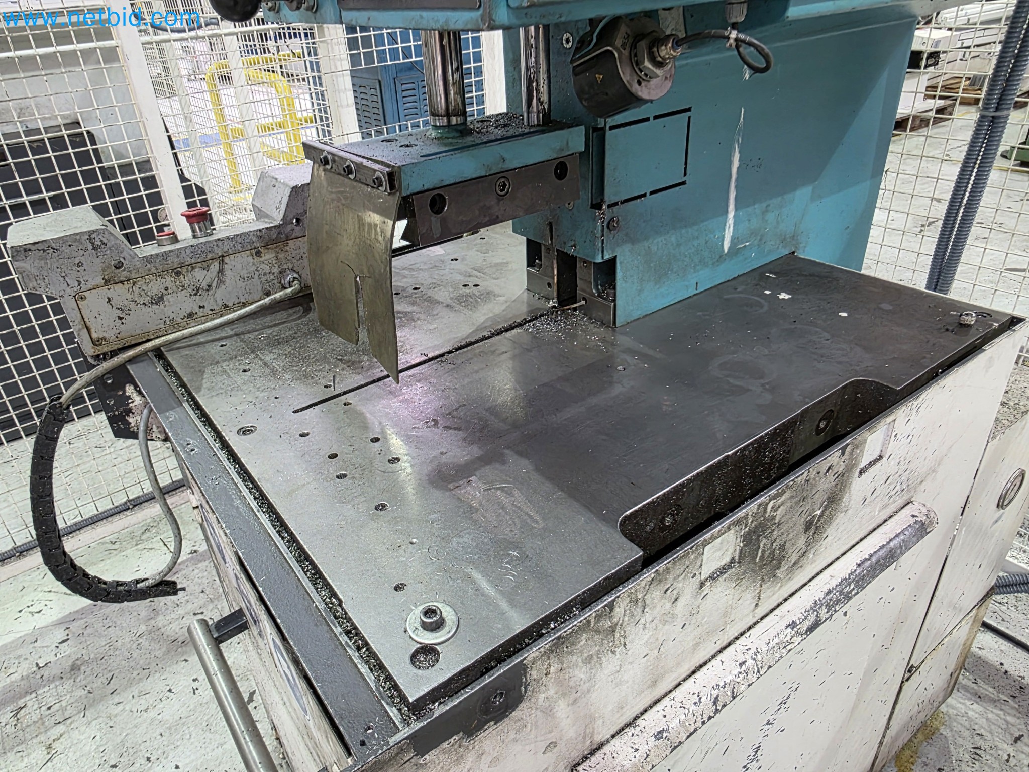 ¡Oportunidad Única!: Subasta de equipos y activos de la planta de producción de tubos de escape de Bosal Industrial Zaragoza SAU -11