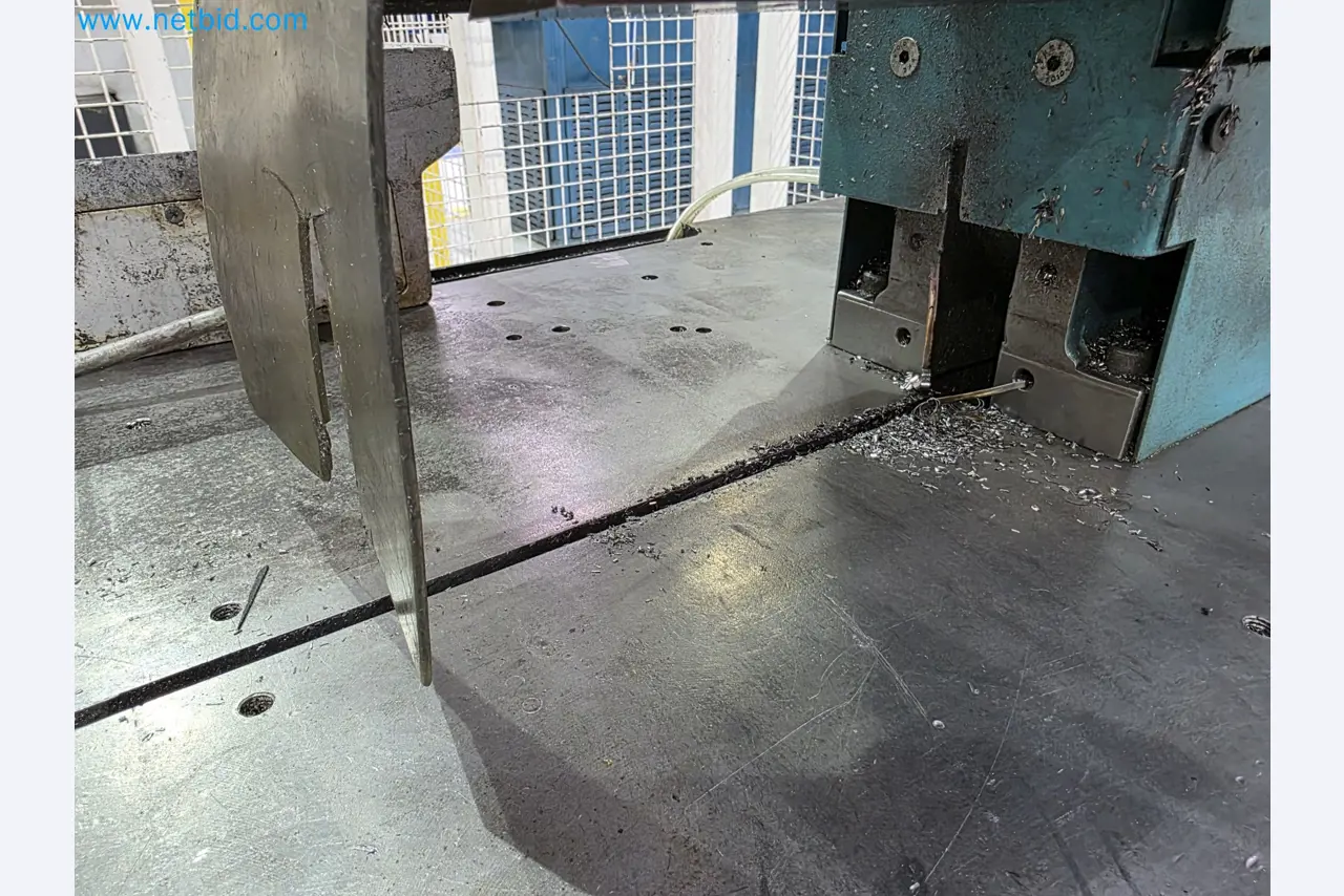 ¡Oportunidad Única!: Subasta de equipos y activos de la planta de producción de tubos de escape de Bosal Industrial Zaragoza SAU -12