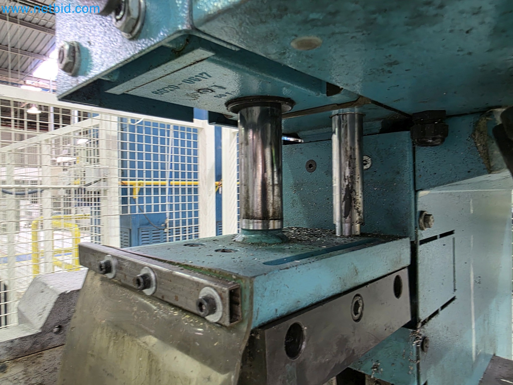 ¡Oportunidad Única!: Subasta de equipos y activos de la planta de producción de tubos de escape de Bosal Industrial Zaragoza SAU -13