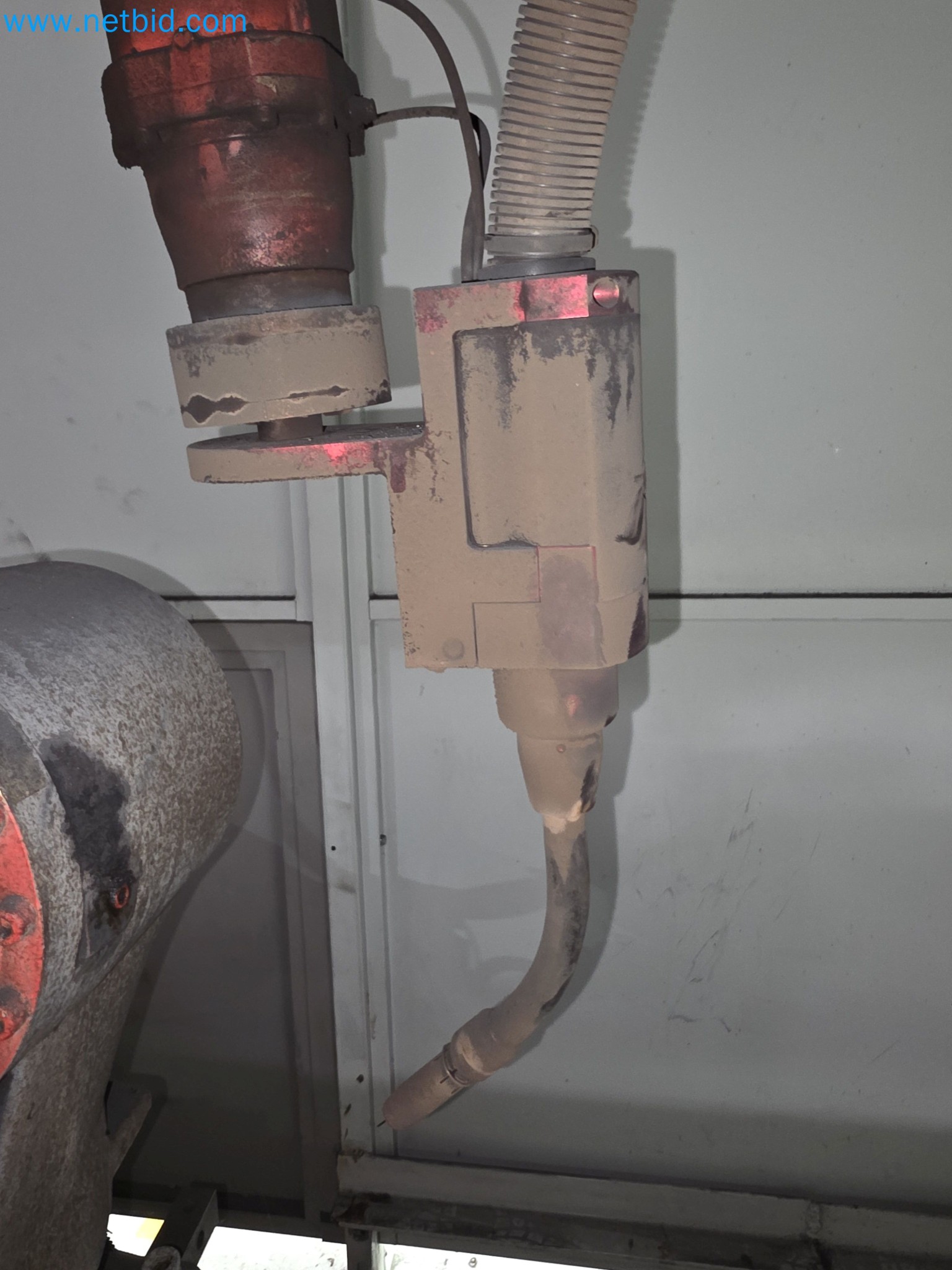 ¡Oportunidad Única!: Subasta de equipos y activos de la planta de producción de tubos de escape de Bosal Industrial Zaragoza SAU -18