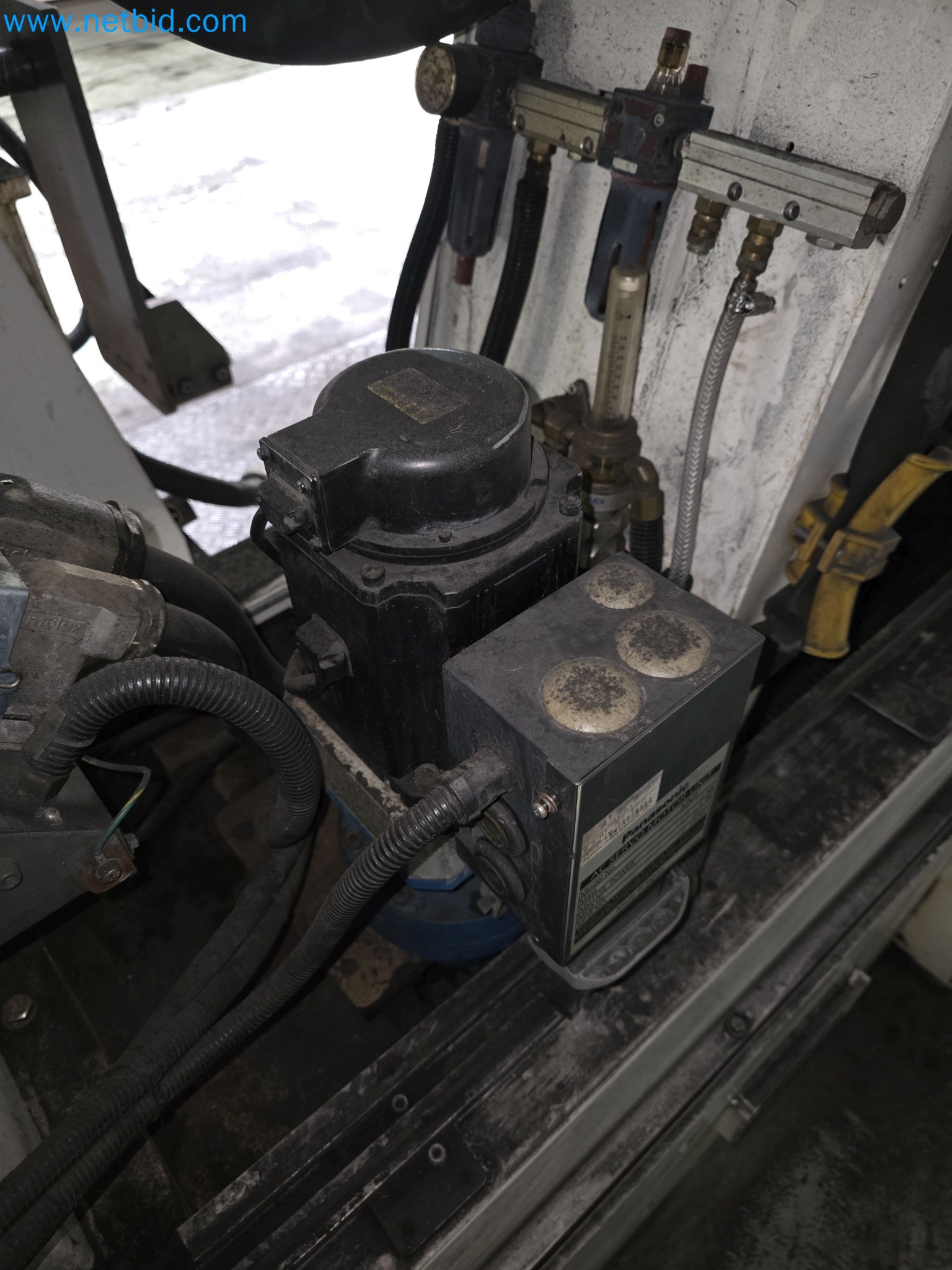 ¡Oportunidad Única!: Subasta de equipos y activos de la planta de producción de tubos de escape de Bosal Industrial Zaragoza SAU -22